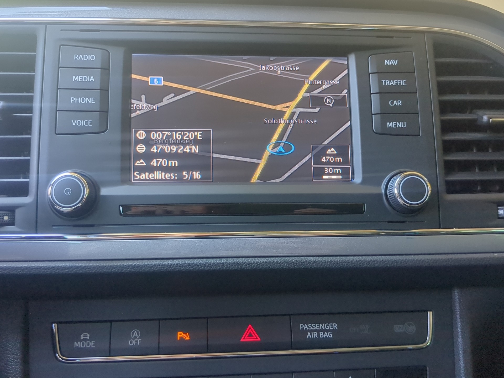 SEAT Leon ST 2.0 TDI FR Line-image-12