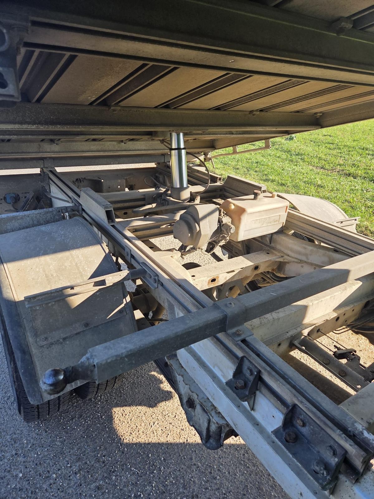 MERCEDES-BENZ Sprinter 515 CDI Standard-image-6