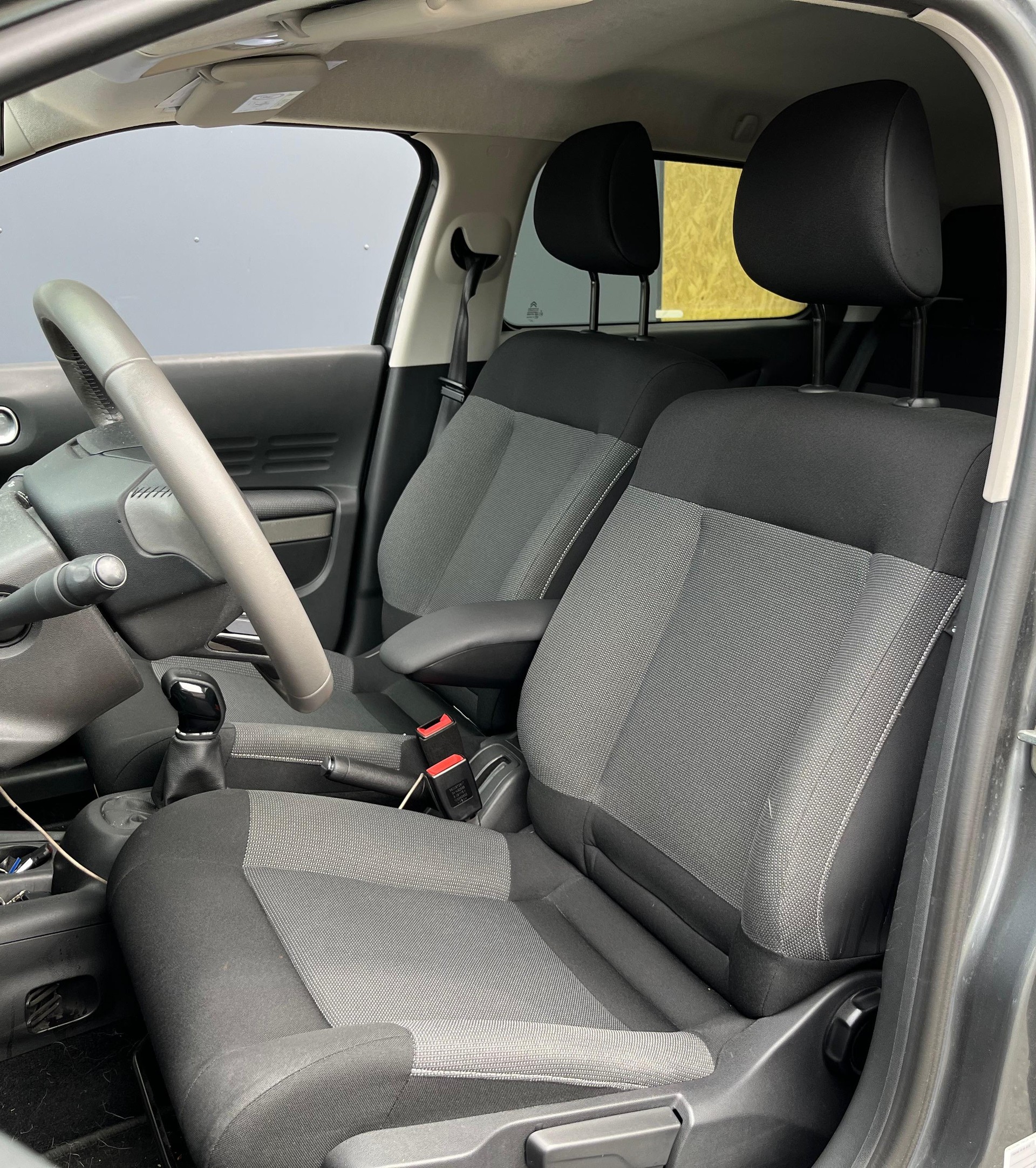 CITROEN C4 Cactus 1.2 e-THP Shine Edition-image-8