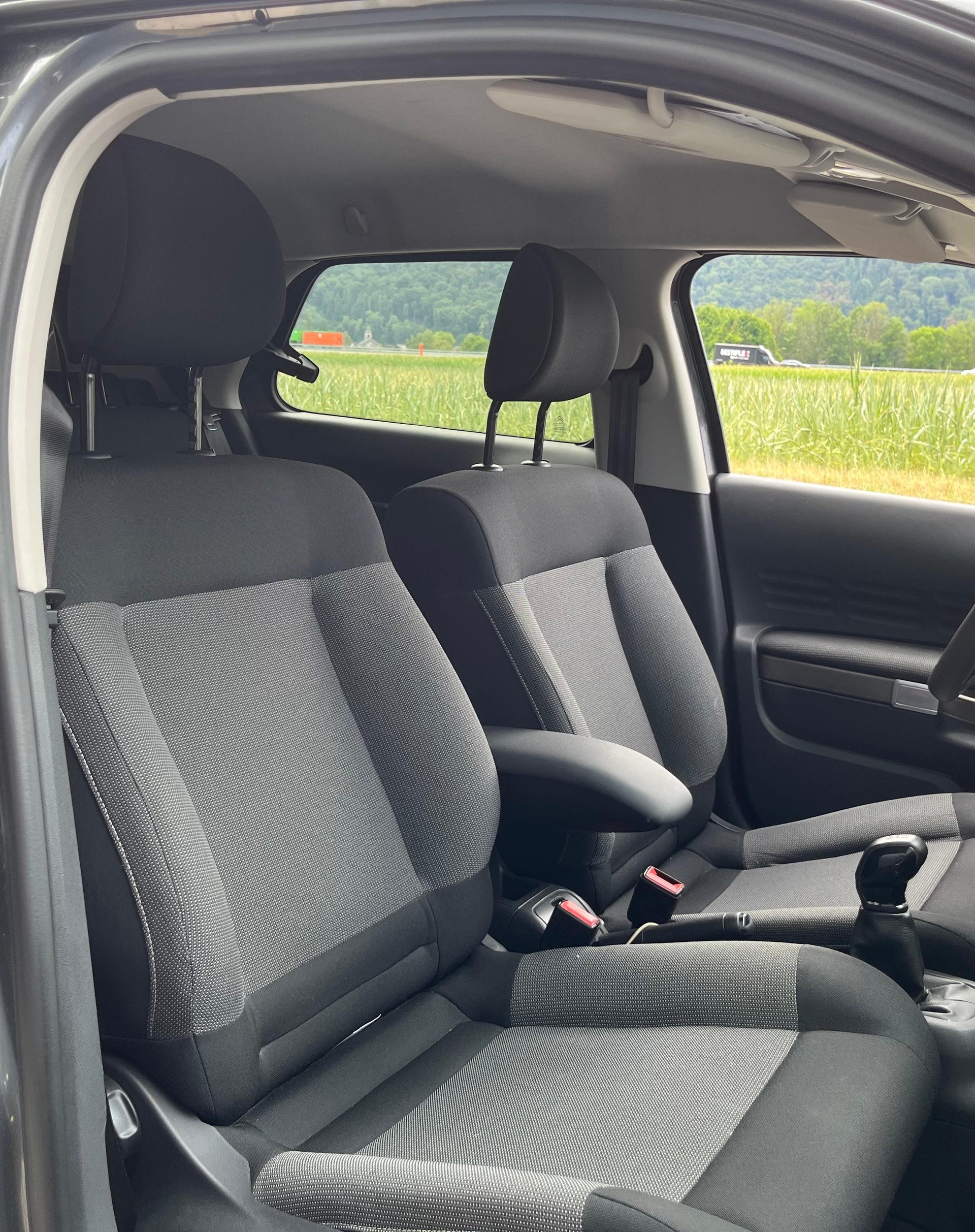 CITROEN C4 Cactus 1.2 e-THP Shine Edition-image-10
