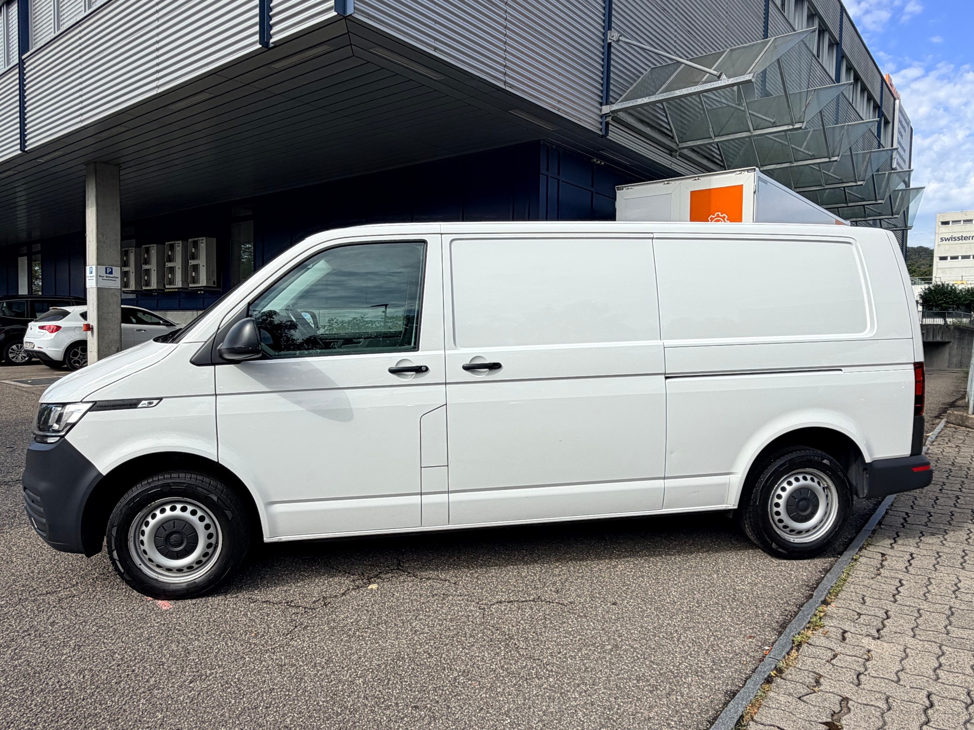 VW T6.1 2.0 TDI 4Motion LANG-image-5