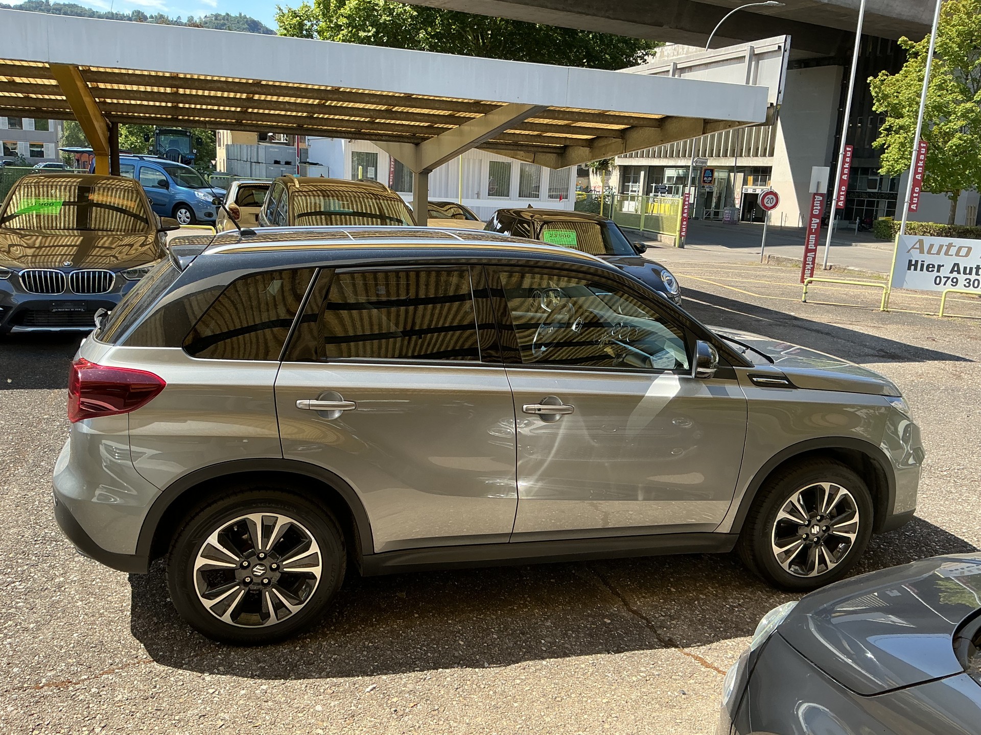 SUZUKI Vitara 1.5 Hybrid Edition 35 Top 4x4 AGS-image-2