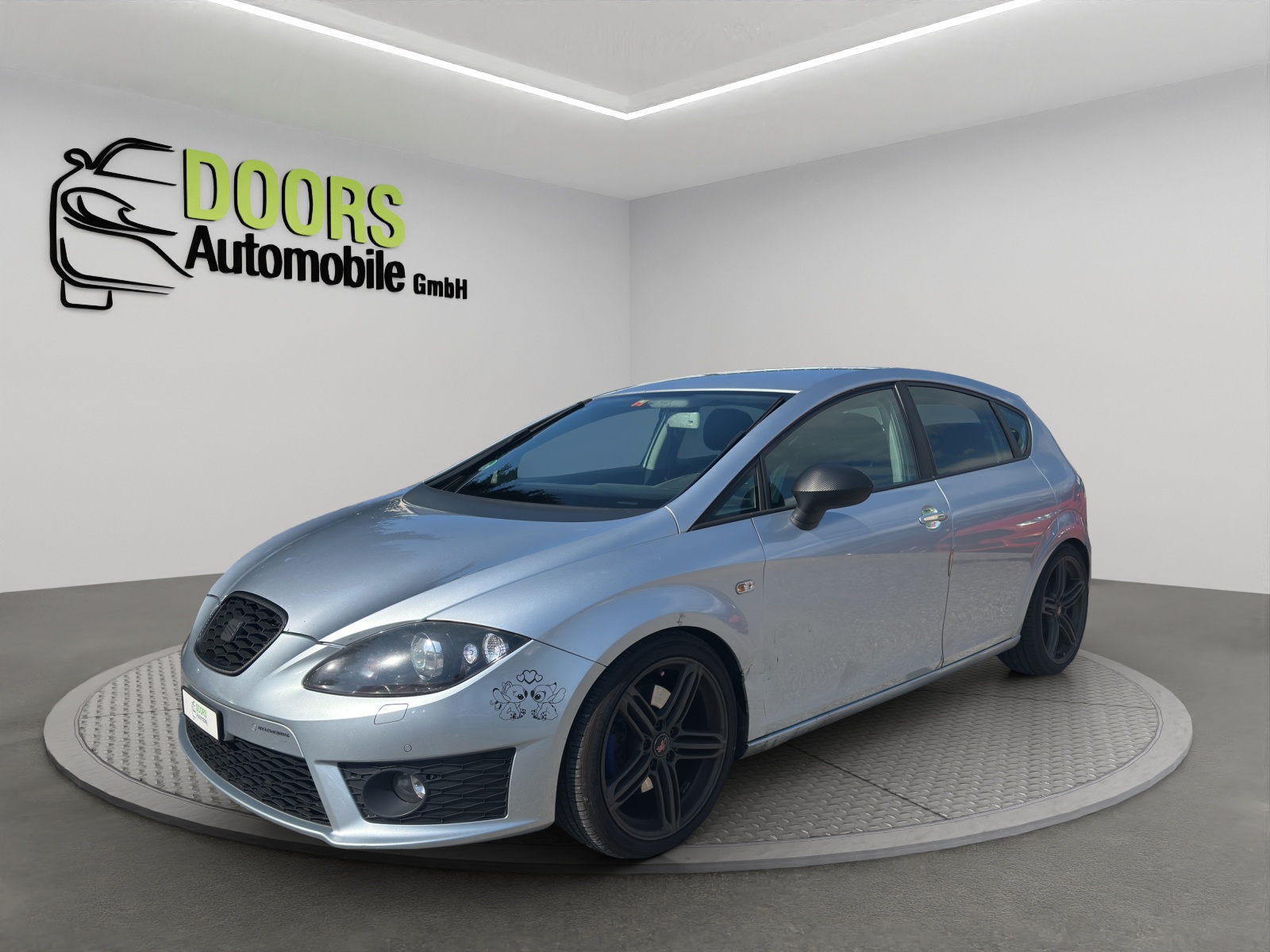 SEAT Leon 2.0 TSI FR DSG-image-2