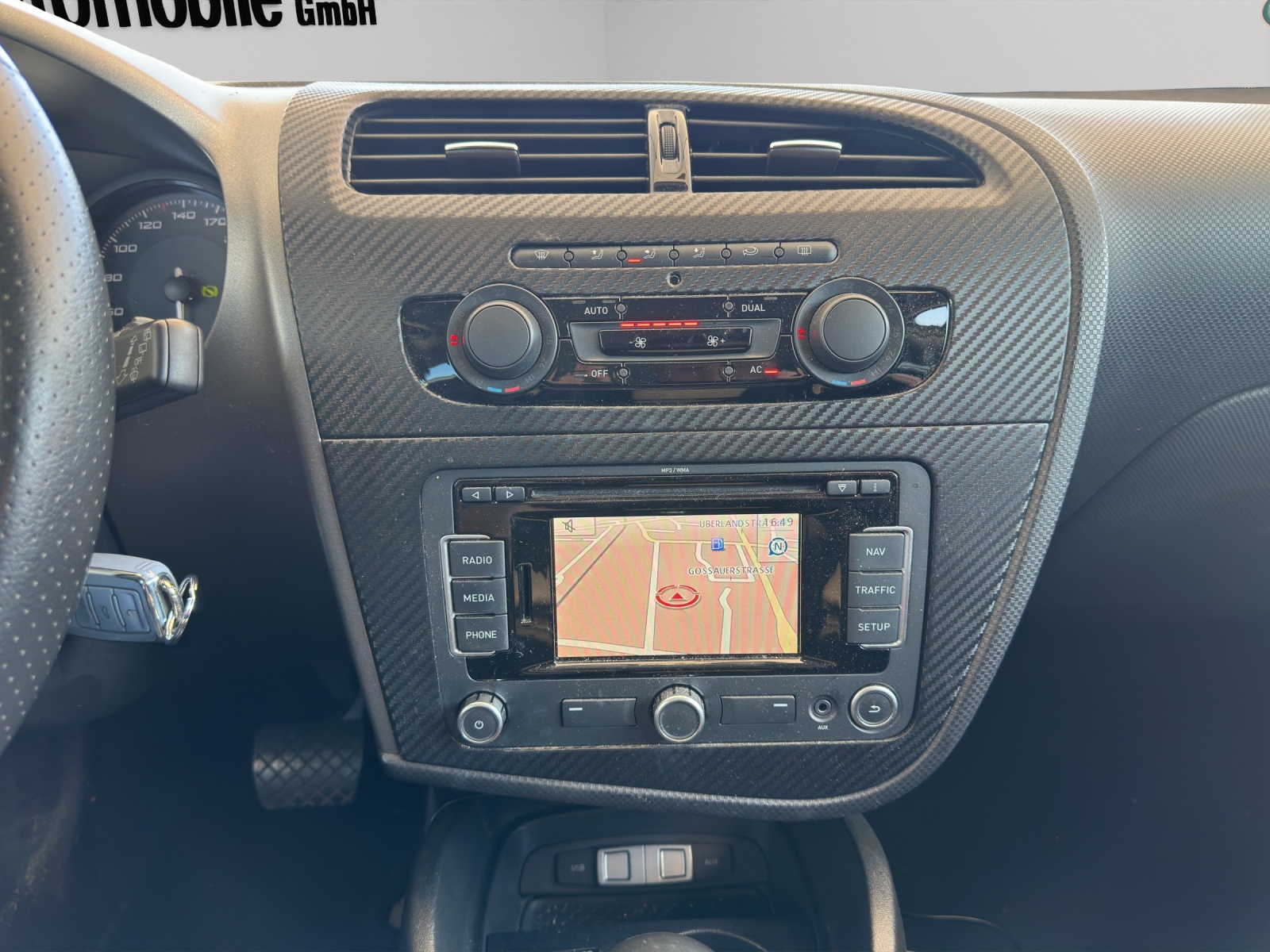 SEAT Leon 2.0 TSI FR DSG-image-10