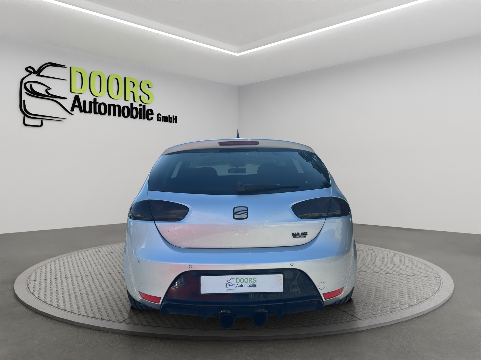 SEAT Leon 2.0 TSI FR DSG-image-3