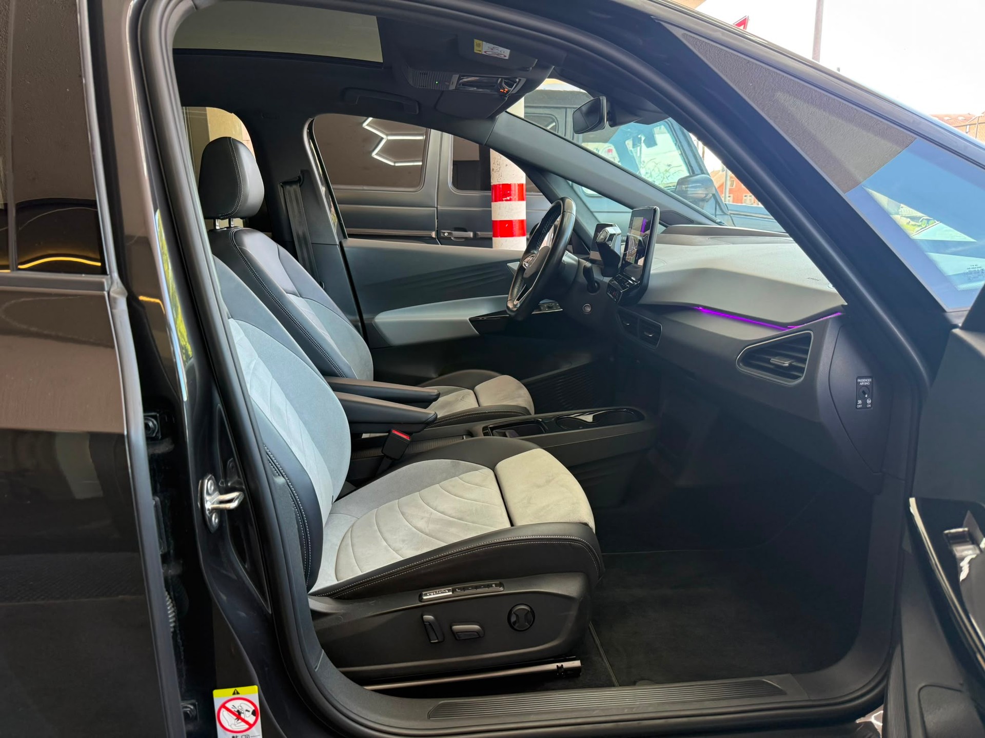 VW ID.3 Pro Performance *Massagesitze* *Pano Dach* *Werksgarantie* 58 kWh Life Plus Zoll-image-16