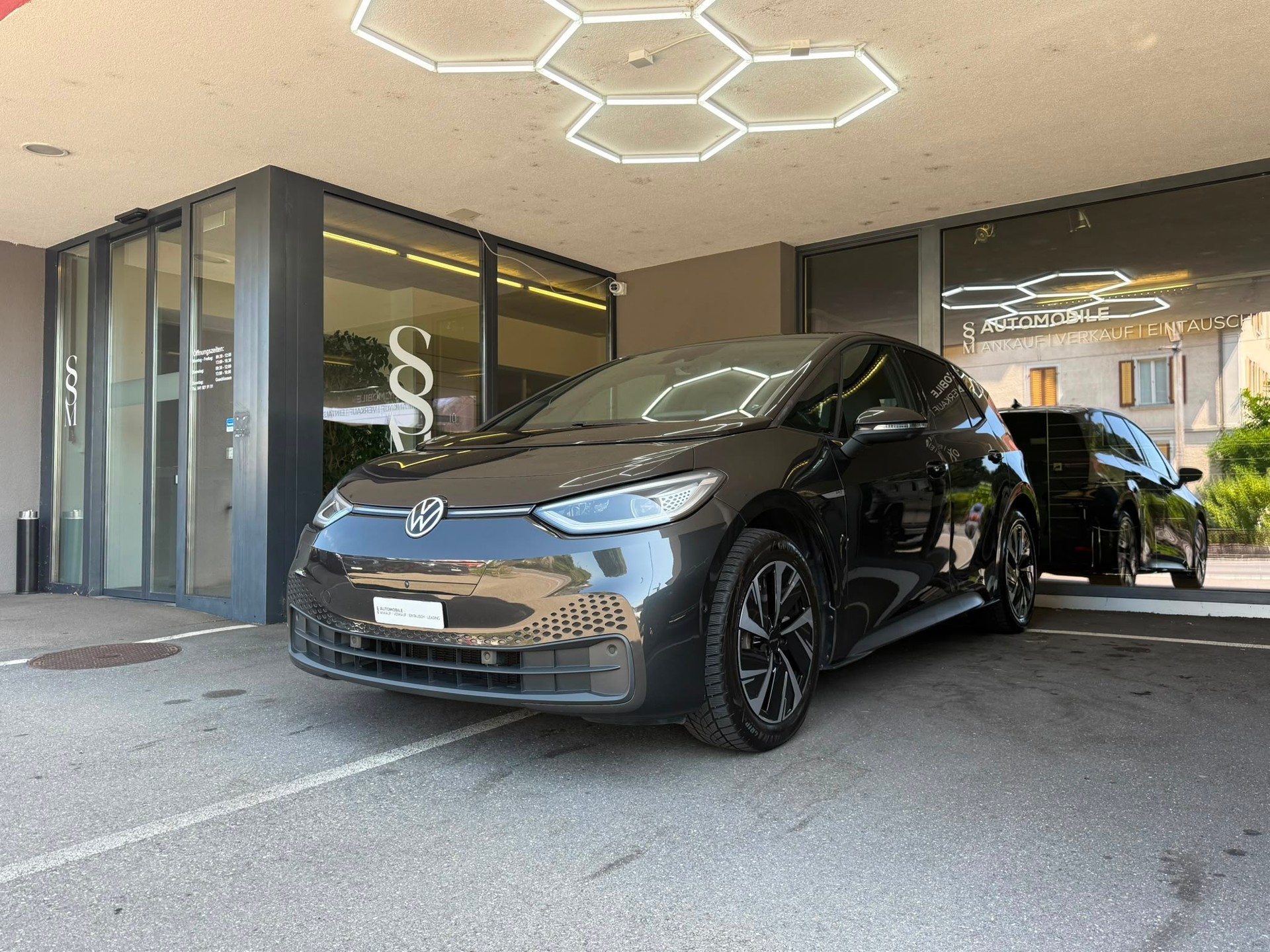 VW ID.3 Pro Performance *Massagesitze* *Pano Dach* *Werksgarantie* 58 kWh Life Plus Zoll-image-0