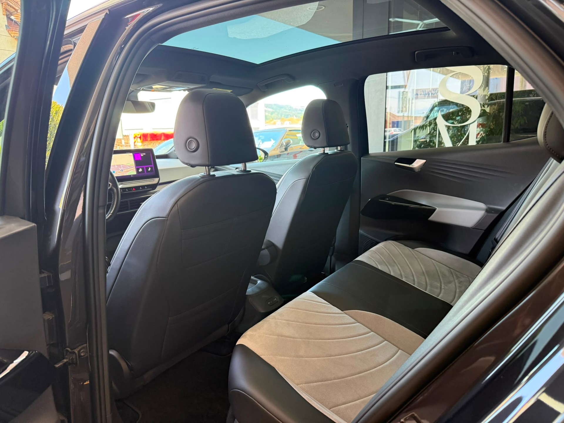 VW ID.3 Pro Performance *Massagesitze* *Pano Dach* *Werksgarantie* 58 kWh Life Plus Zoll-image-13