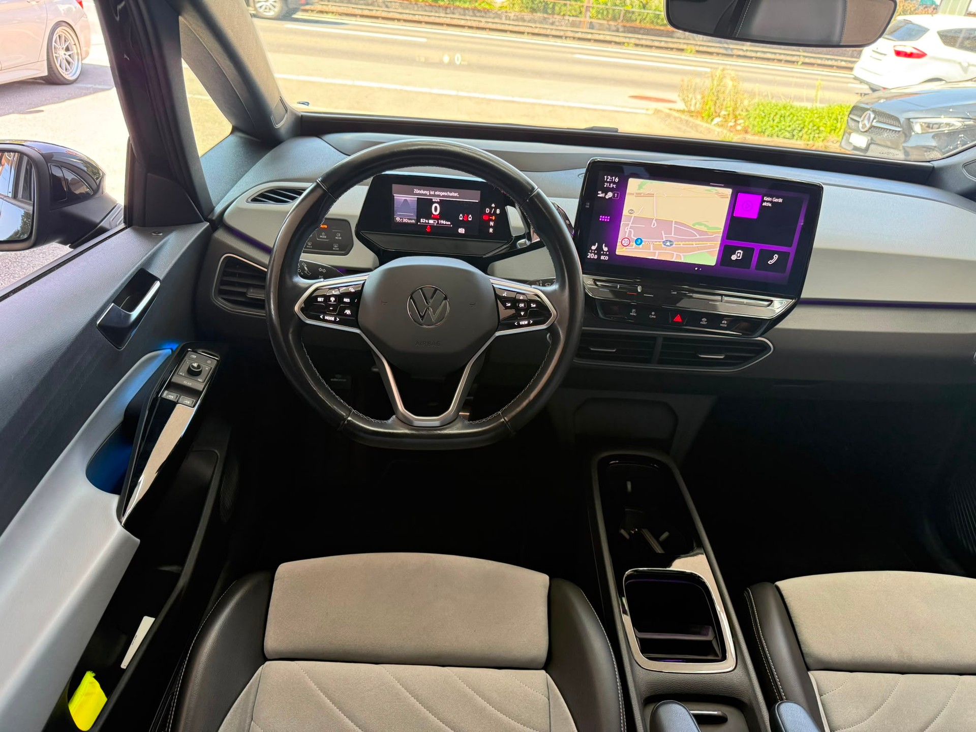 VW ID.3 Pro Performance *Massagesitze* *Pano Dach* *Werksgarantie* 58 kWh Life Plus Zoll-image-22