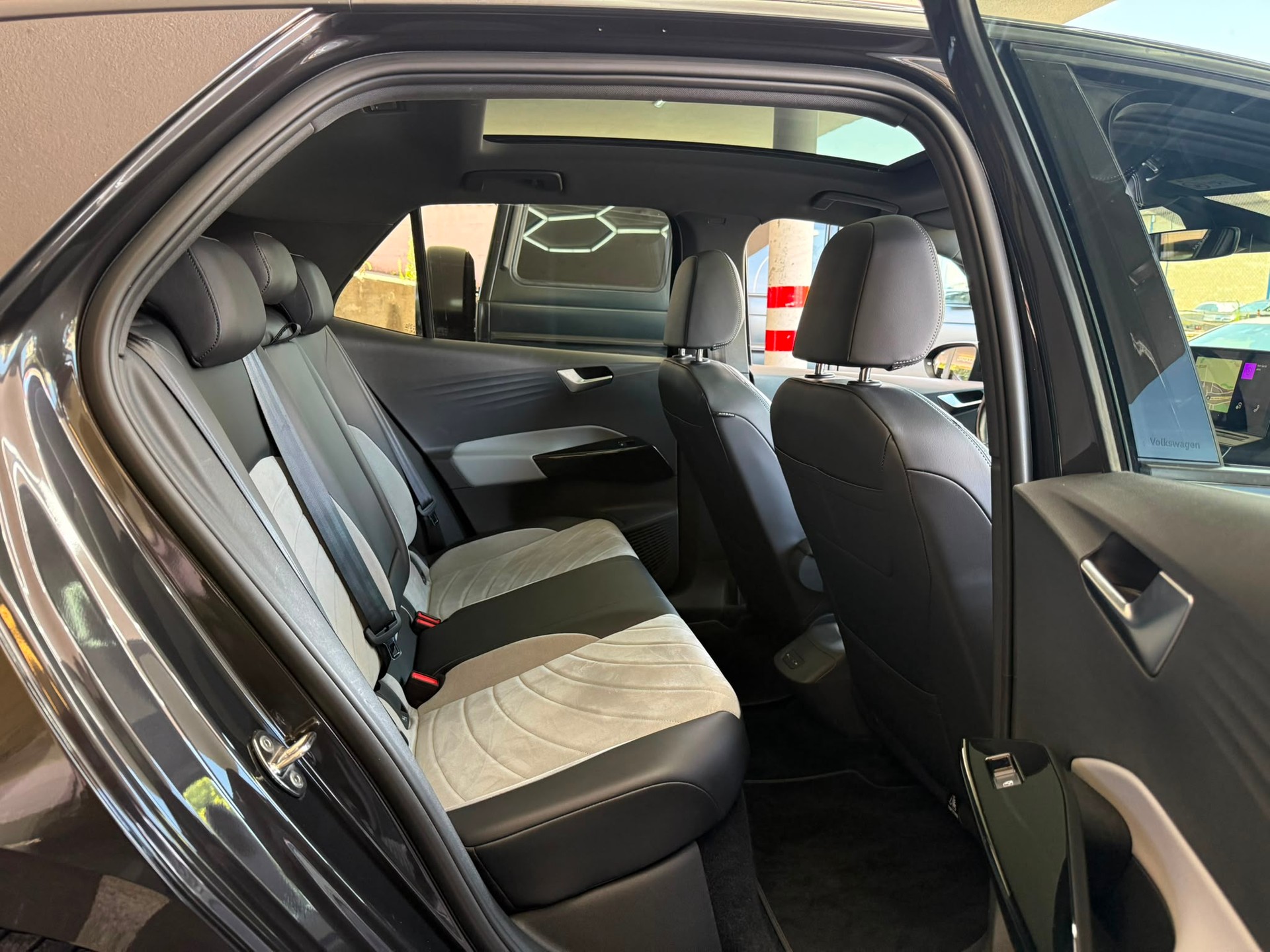 VW ID.3 Pro Performance *Massagesitze* *Pano Dach* *Werksgarantie* 58 kWh Life Plus Zoll-image-18