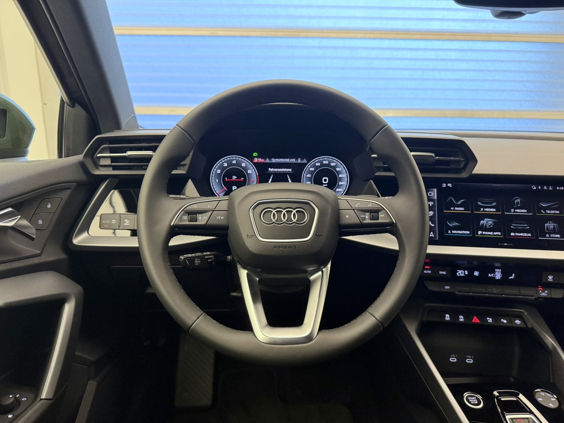 AUDI A3 Sportback TFSI 110 kW Attraction S tronic-image-6