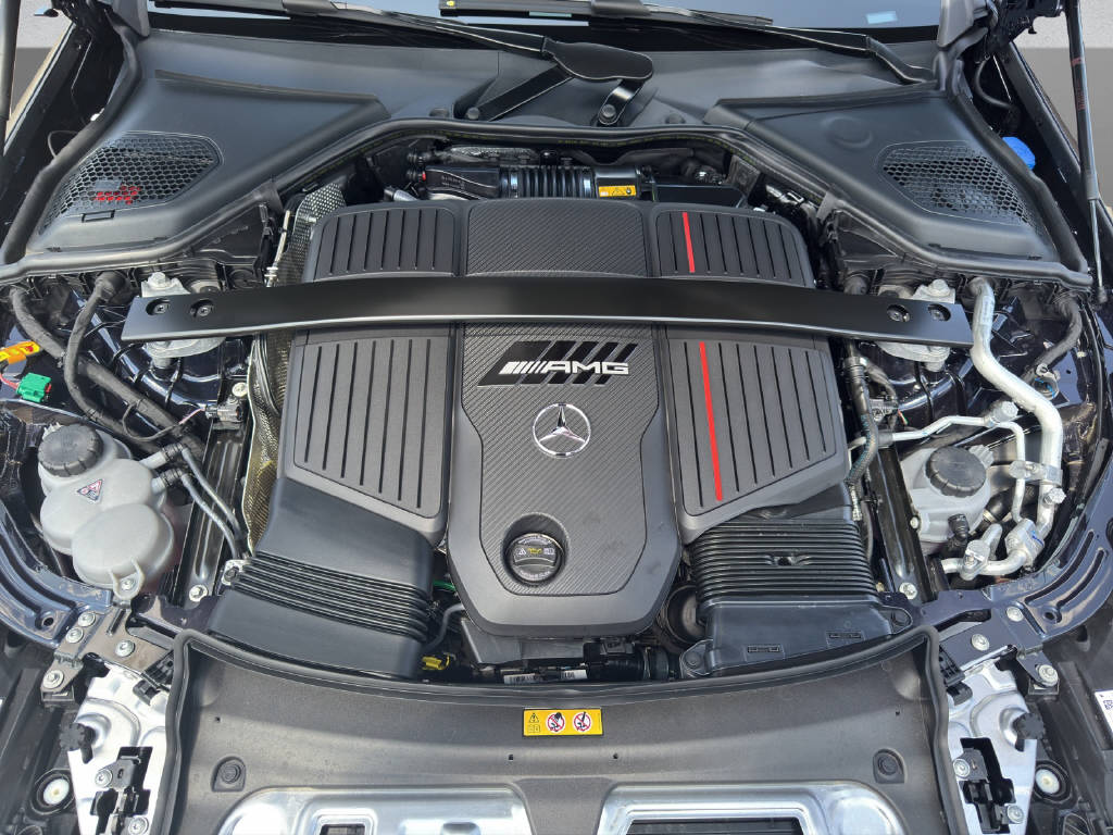 MERCEDES-BENZ E 53 Hybrid AMG 4Matic+ T-Modell-image-8