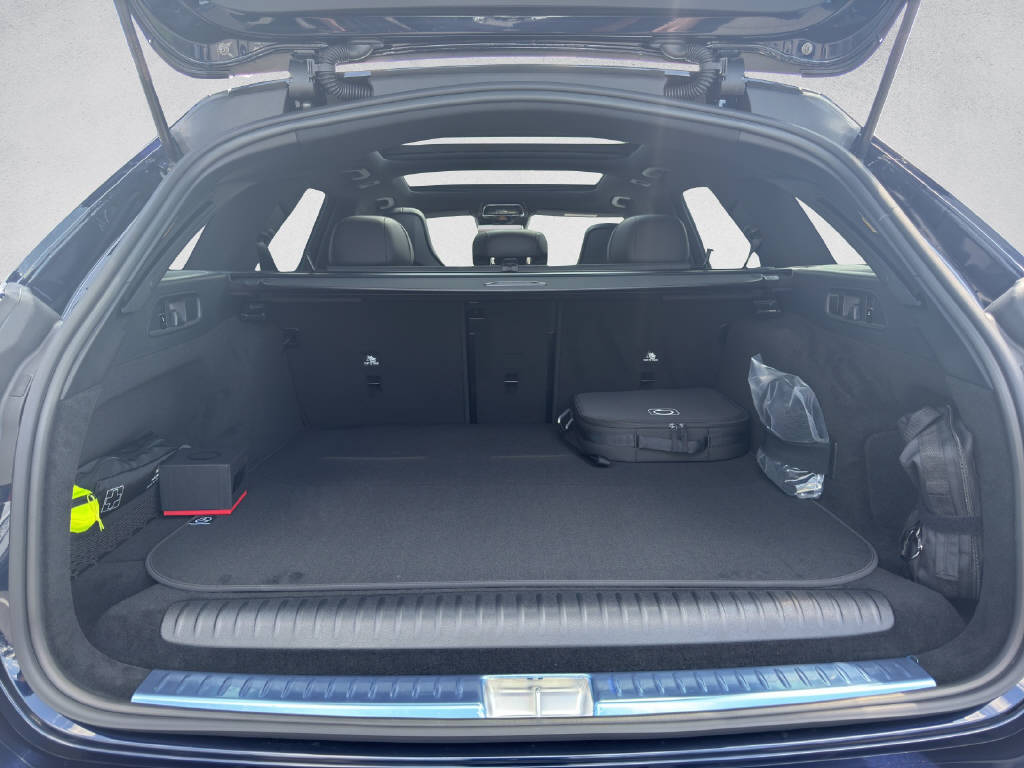 MERCEDES-BENZ E 53 Hybrid AMG 4Matic+ T-Modell-image-7