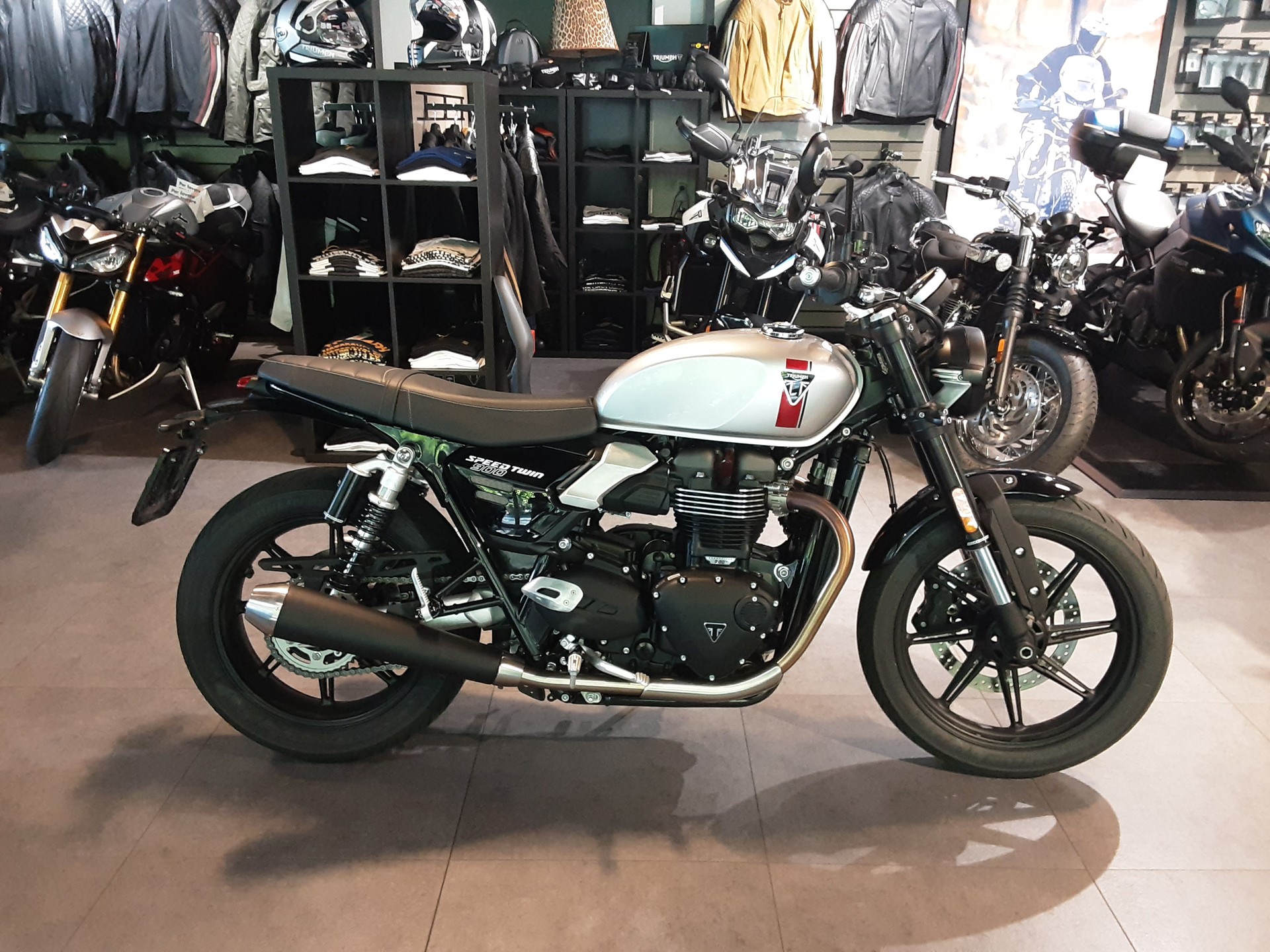 TRIUMPH Speed Twin 900