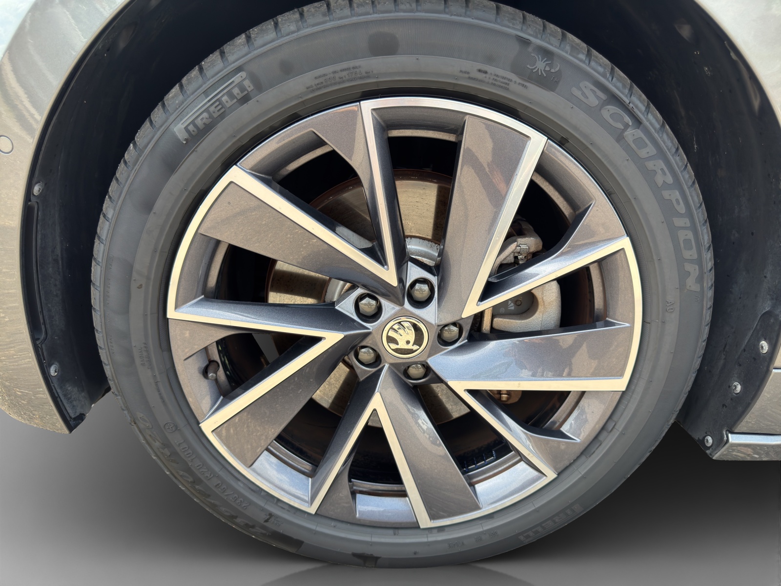 SKODA Enyaq iV 80x SportLine-image-14