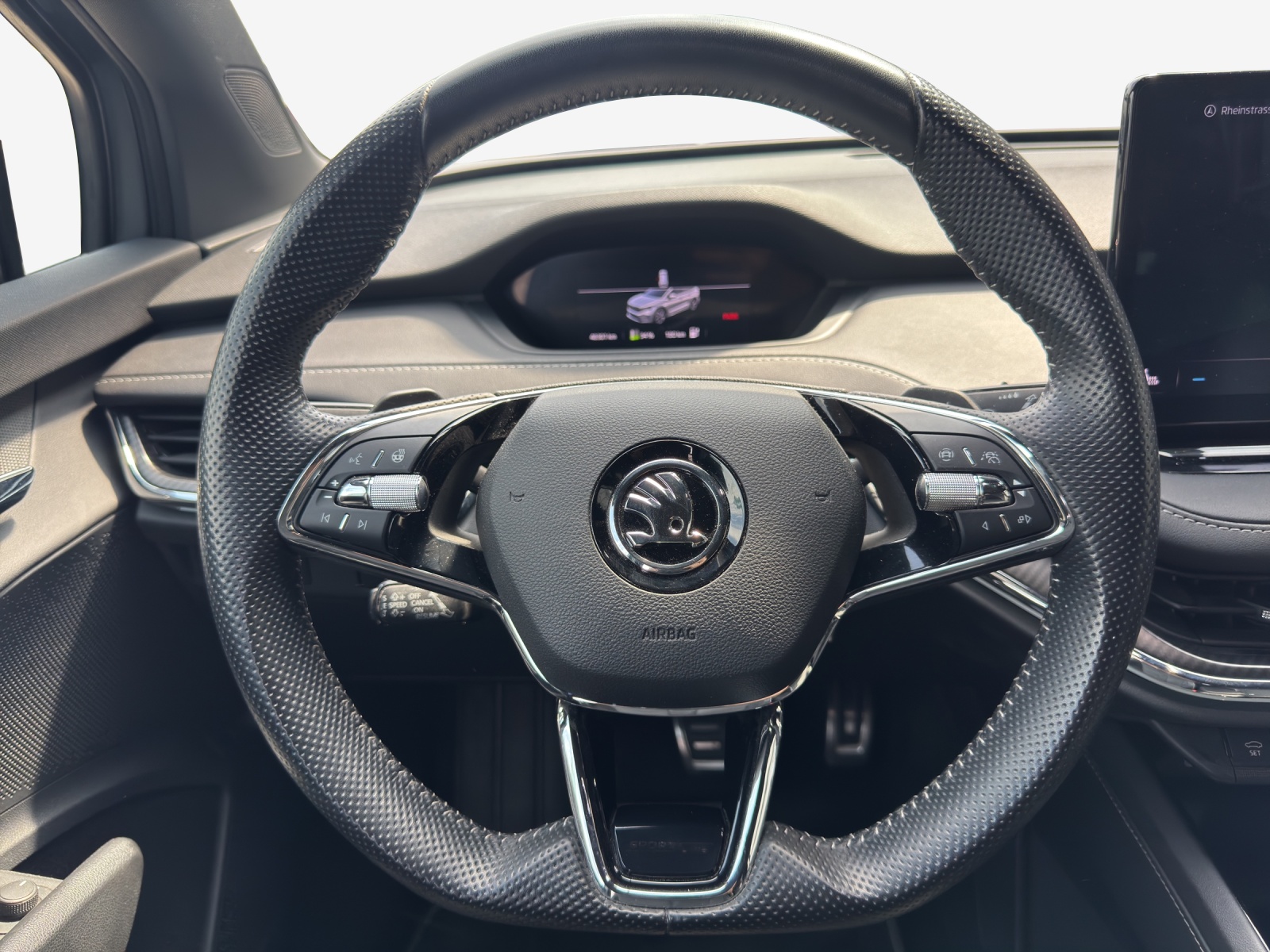 SKODA Enyaq iV 80x SportLine-image-9