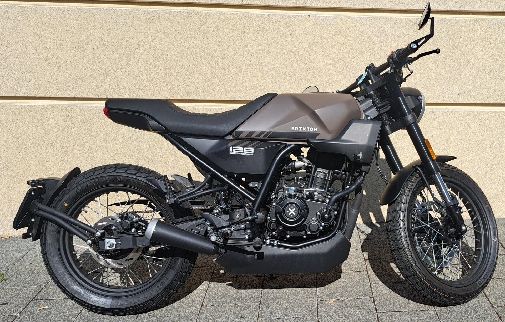 YAMAHA XSR 125 Legacy-image-4