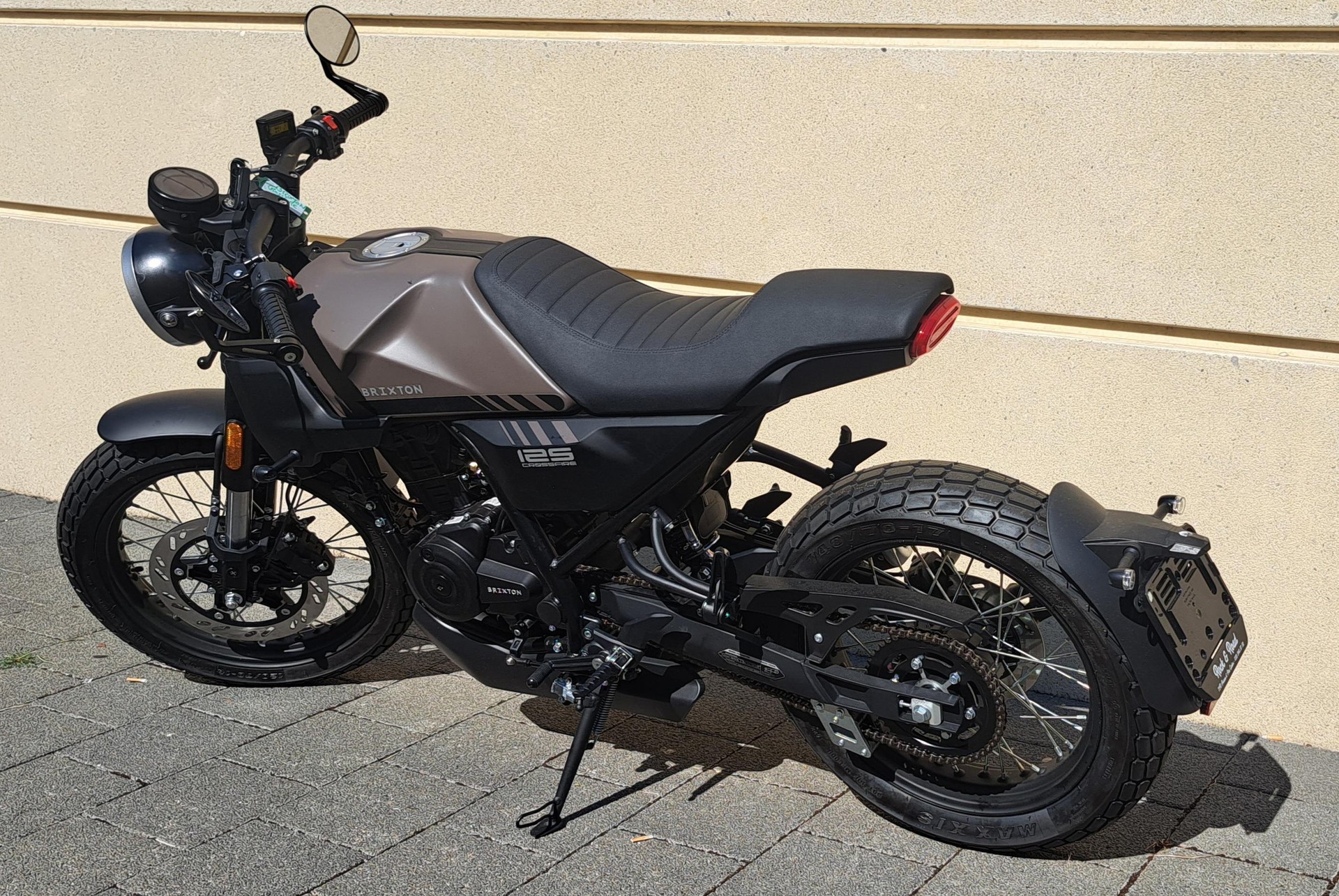 YAMAHA XSR 125 Legacy-image-2