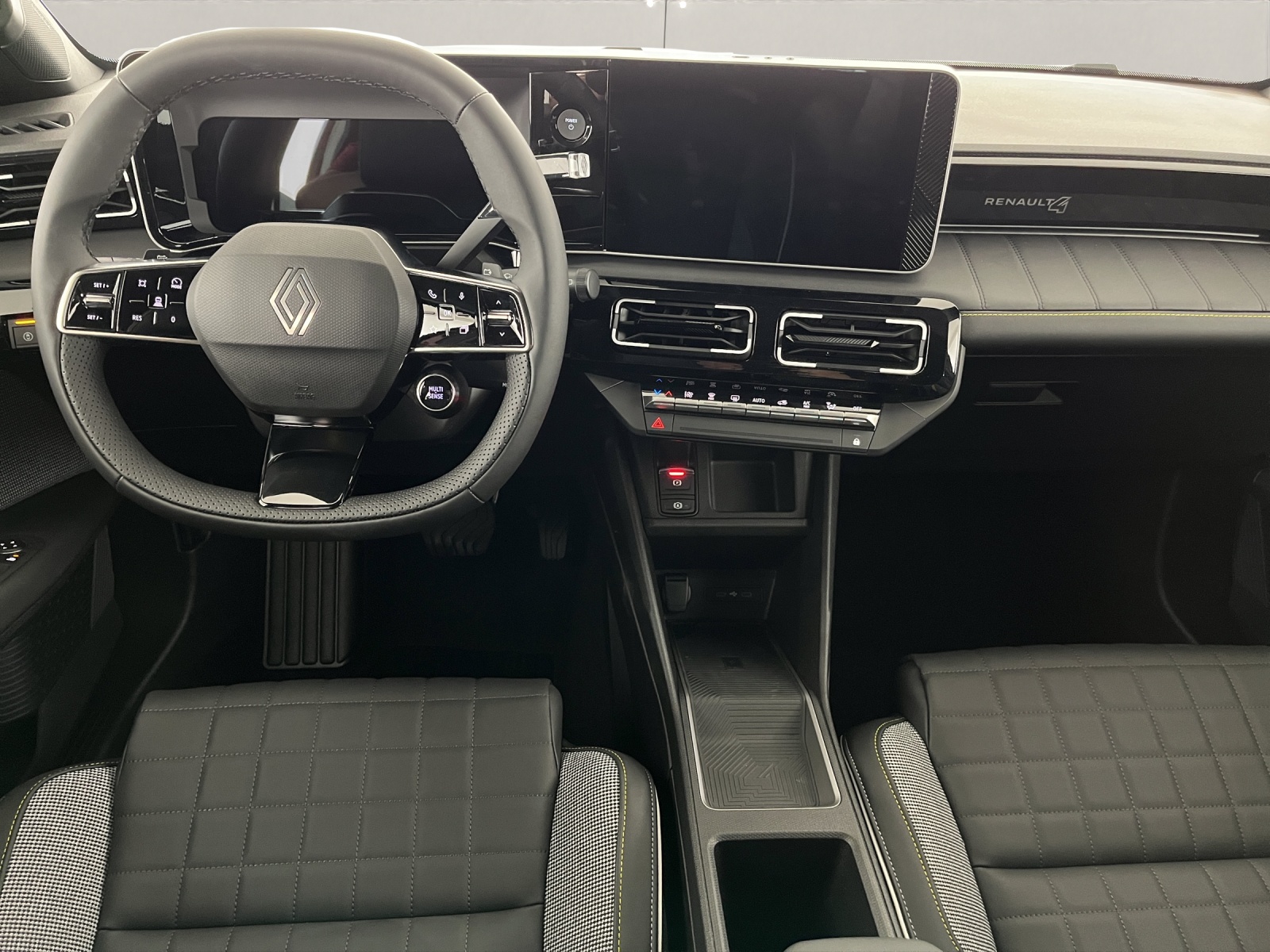 RENAULT R4 E-Tech Comfort Range plein sud iconic-image-8