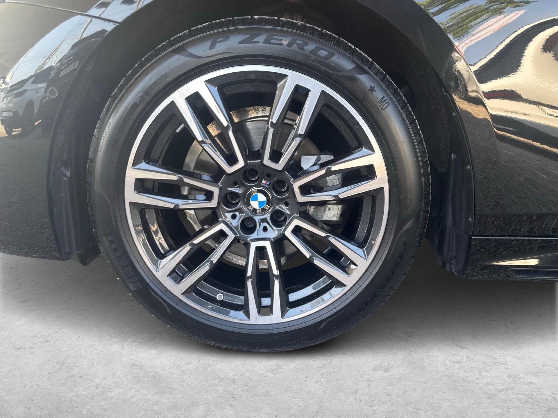 BMW 520d xDrive Touring-image-18