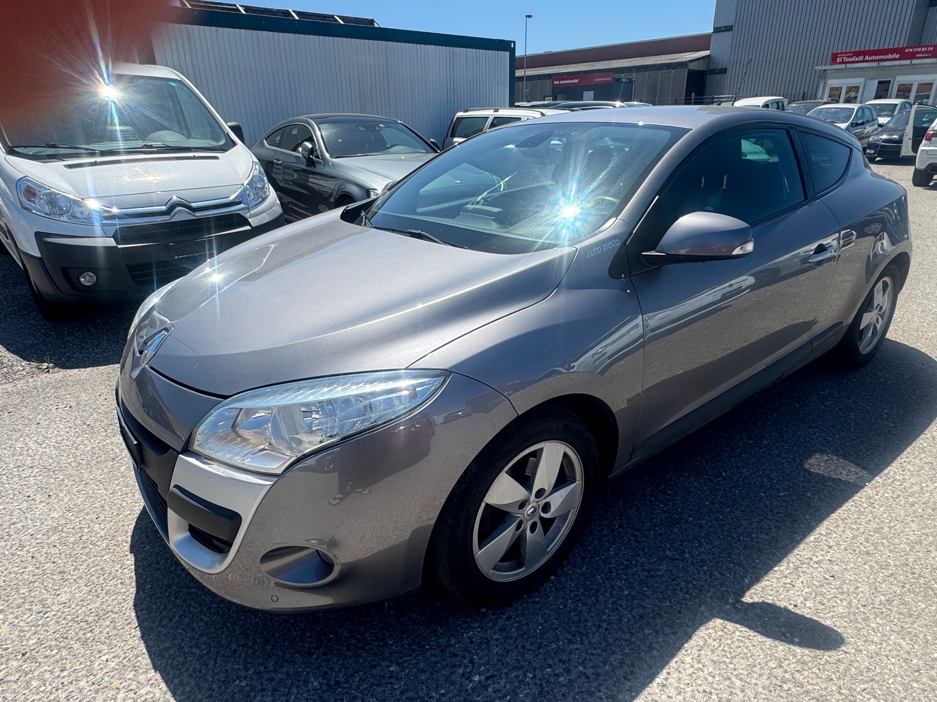 RENAULT Mégane Coupé 1.4 16V Turbo Dynamique-image-0
