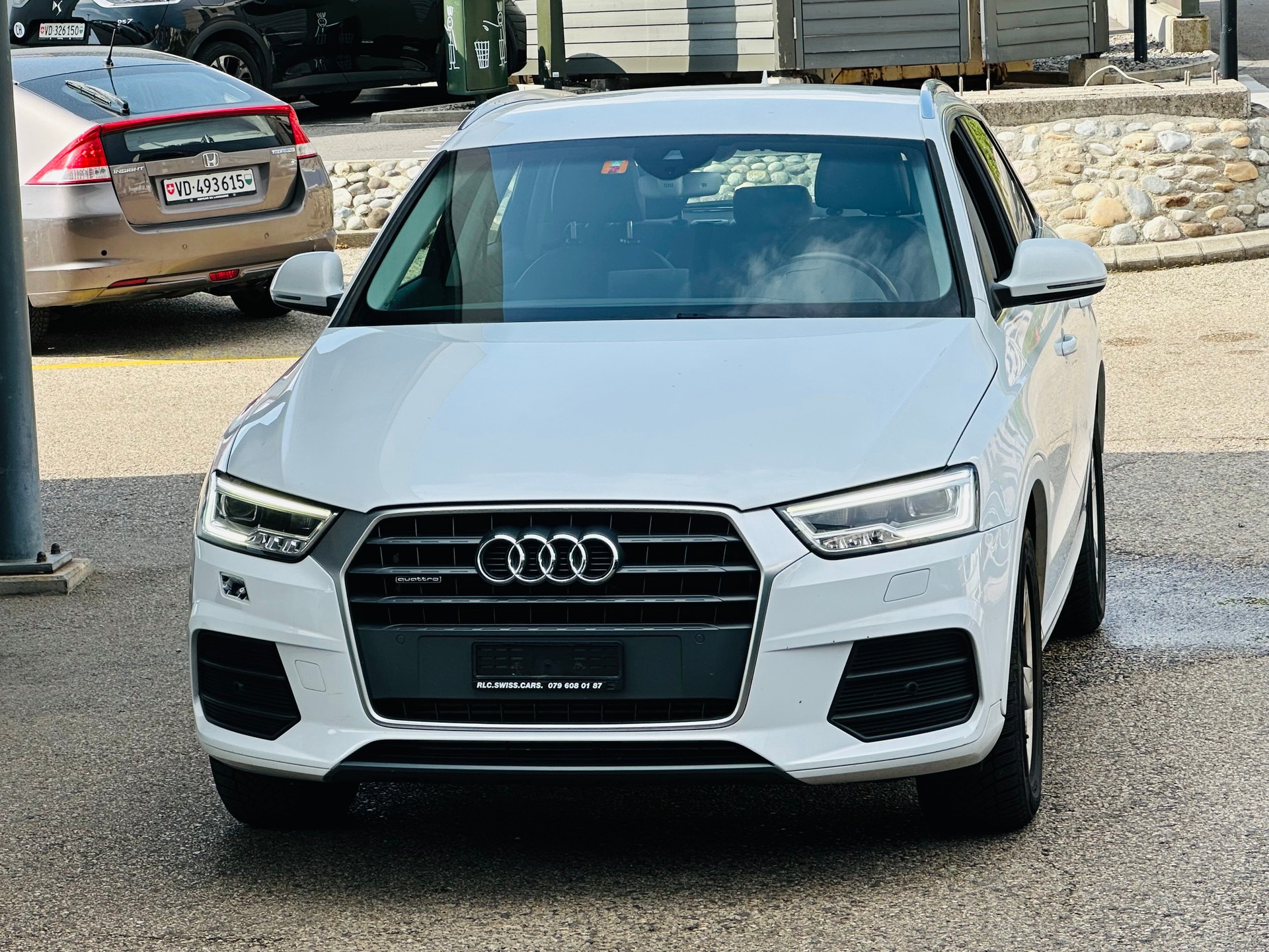 AUDI Q3 2.0 TFSI sport quattro S-tronic-image-4