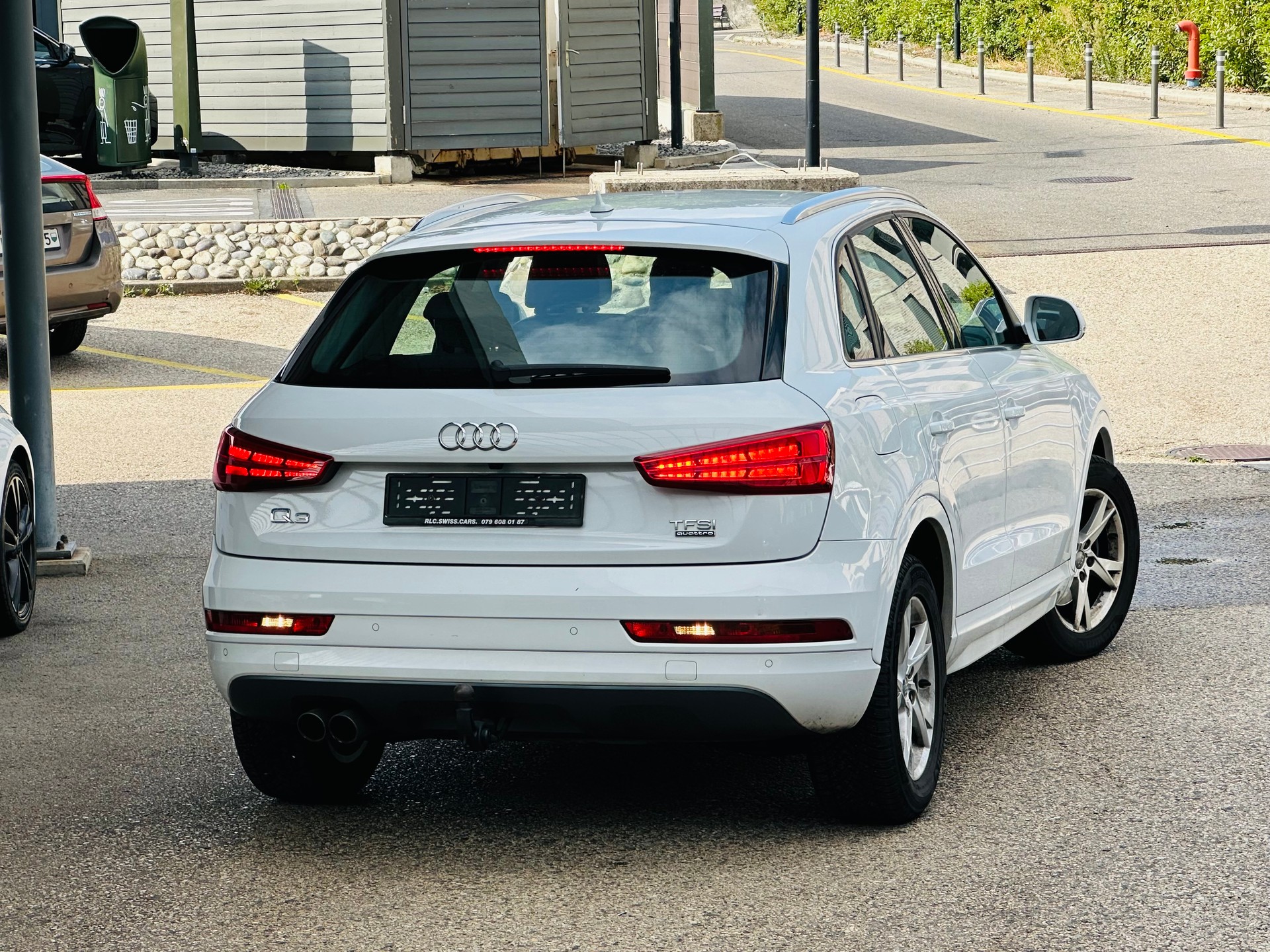 AUDI Q3 2.0 TFSI sport quattro S-tronic-image-7