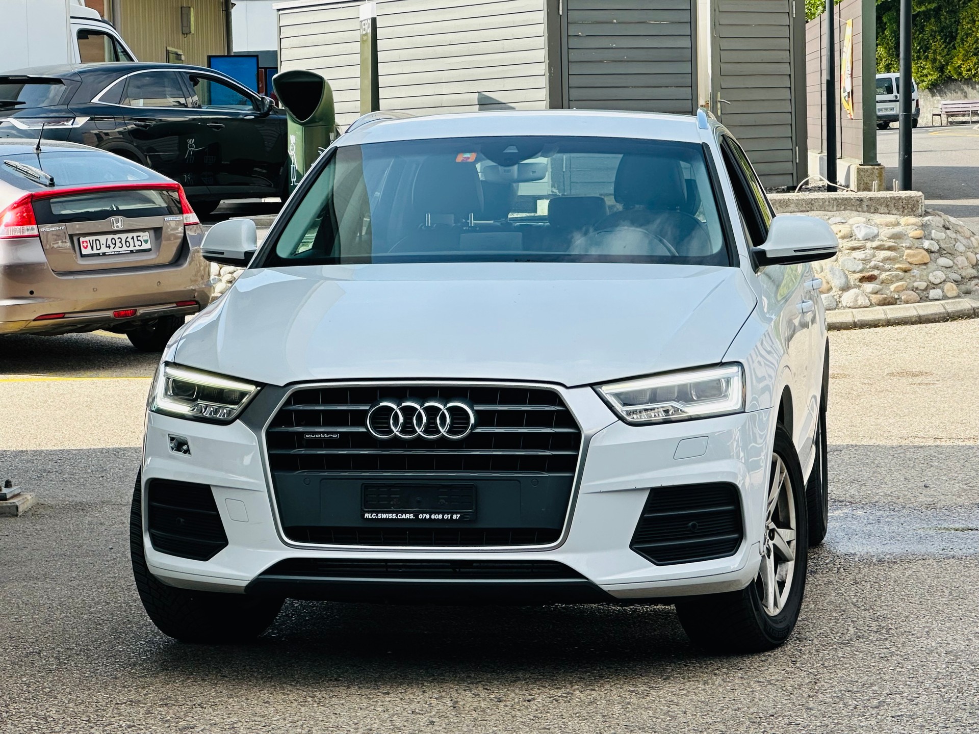 AUDI Q3 2.0 TFSI sport quattro S-tronic-image-0