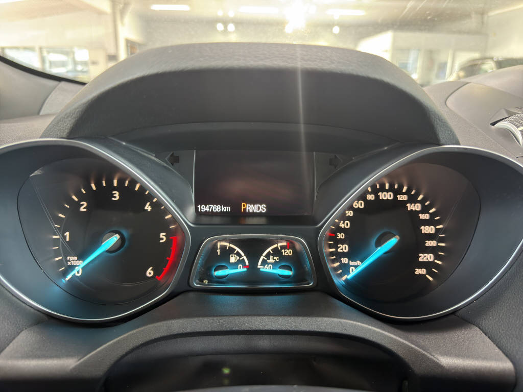 FORD Kuga 2.0 TDCi 180 ST-Line FPS-image-15