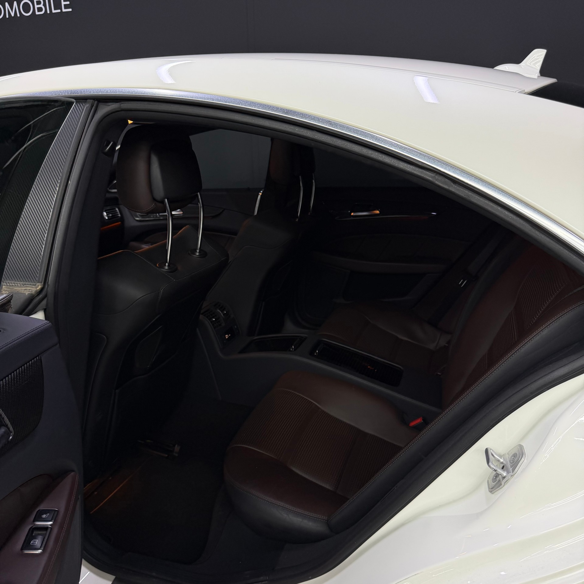 MERCEDES-BENZ CLS 63 AMG Speedshift MCT-image-9