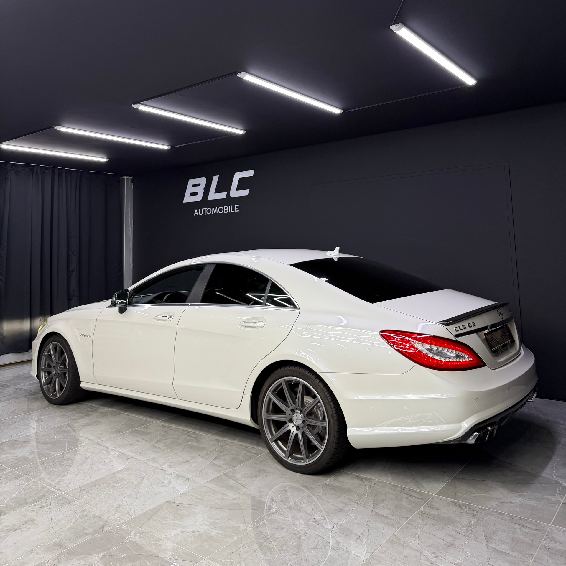 MERCEDES-BENZ CLS 63 AMG Speedshift MCT-image-4