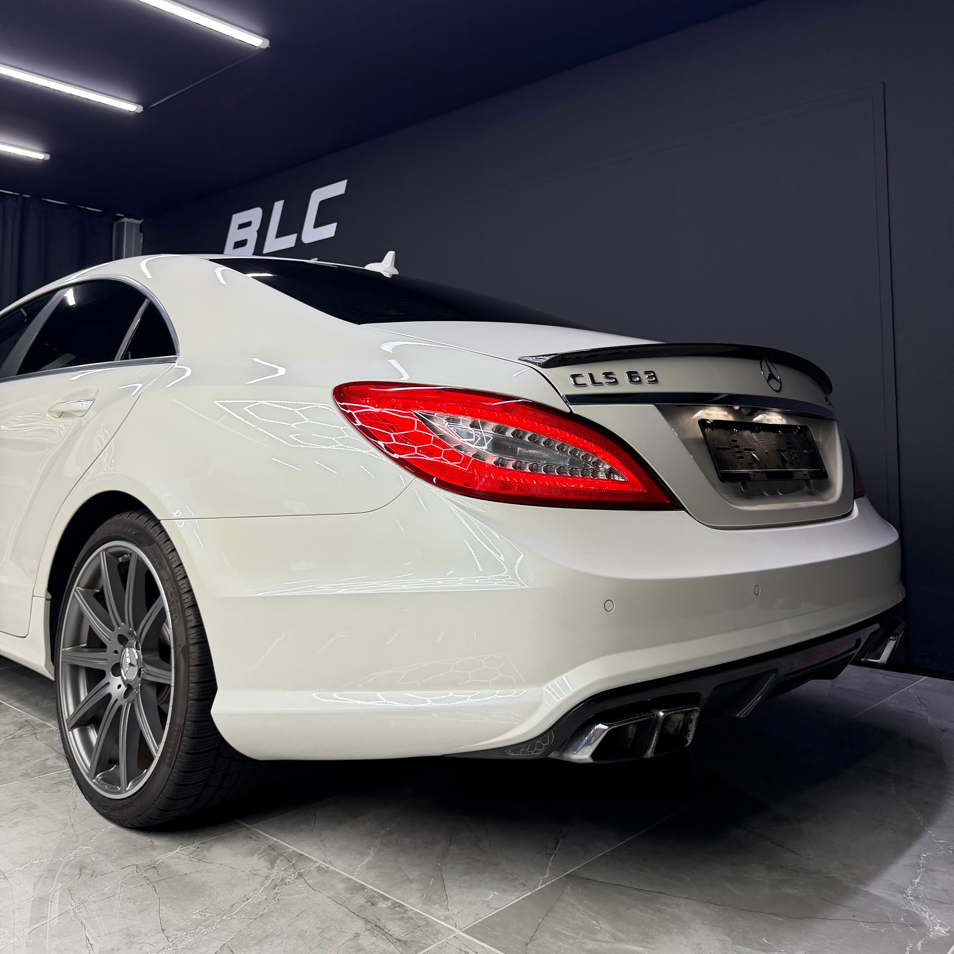 MERCEDES-BENZ CLS 63 AMG Speedshift MCT-image-5