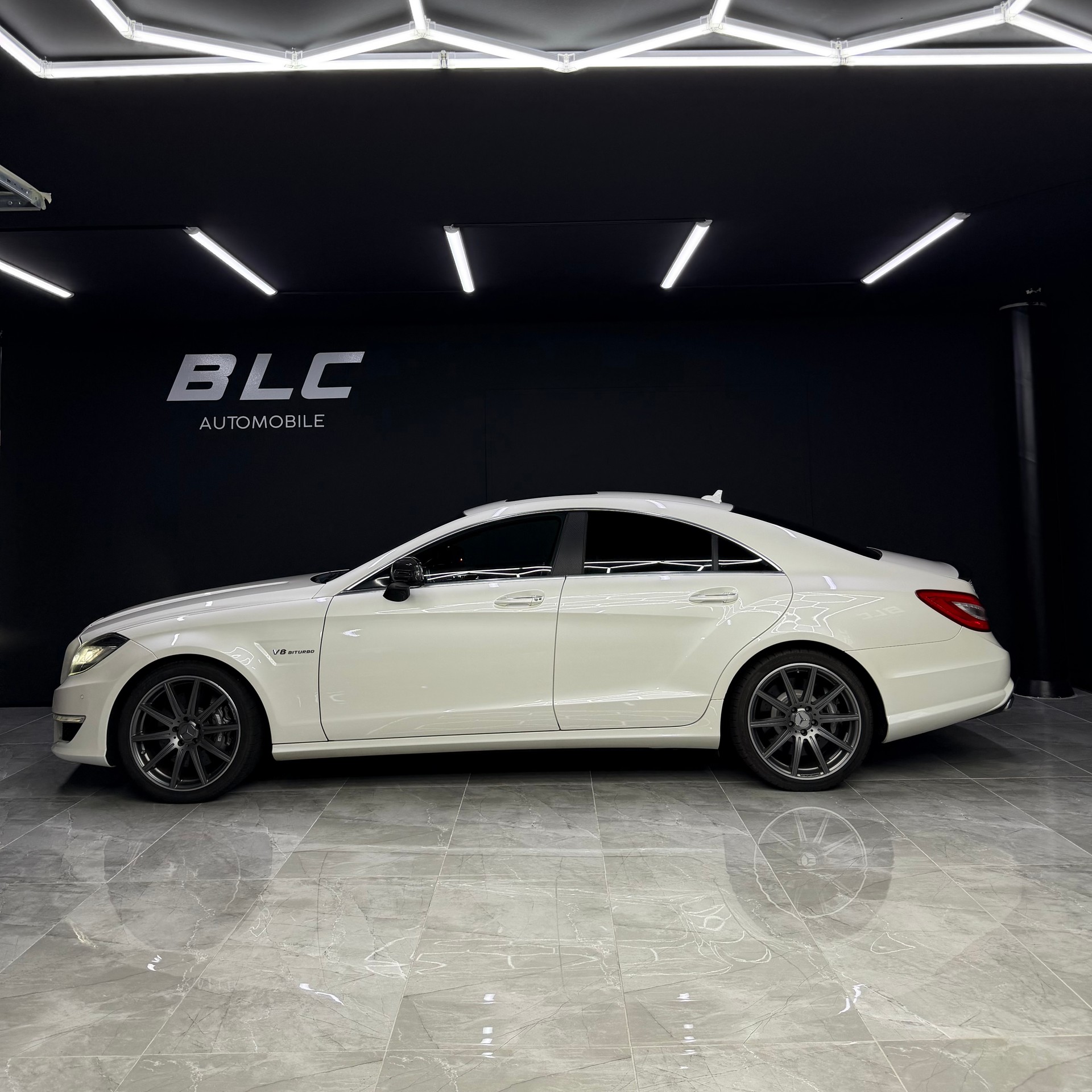 MERCEDES-BENZ CLS 63 AMG Speedshift MCT-image-2