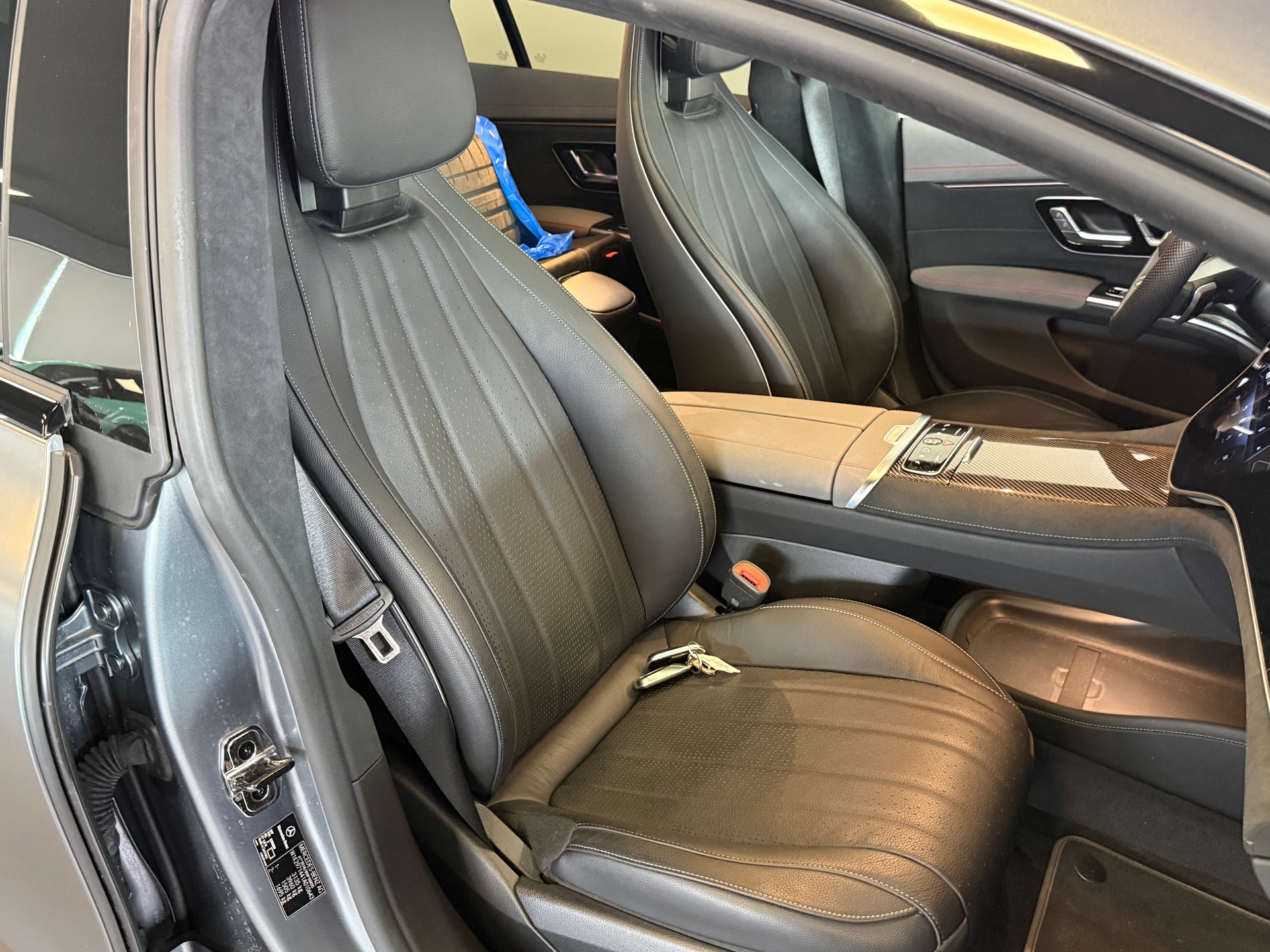 MERCEDES-BENZ EQS 580 AMG Line 4Matic-image-7