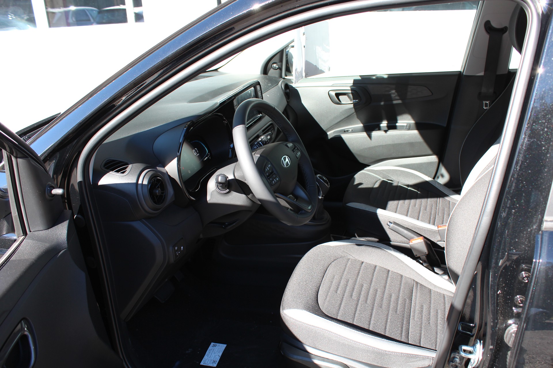 HYUNDAI i10 1.0 Origo Aut.-image-8