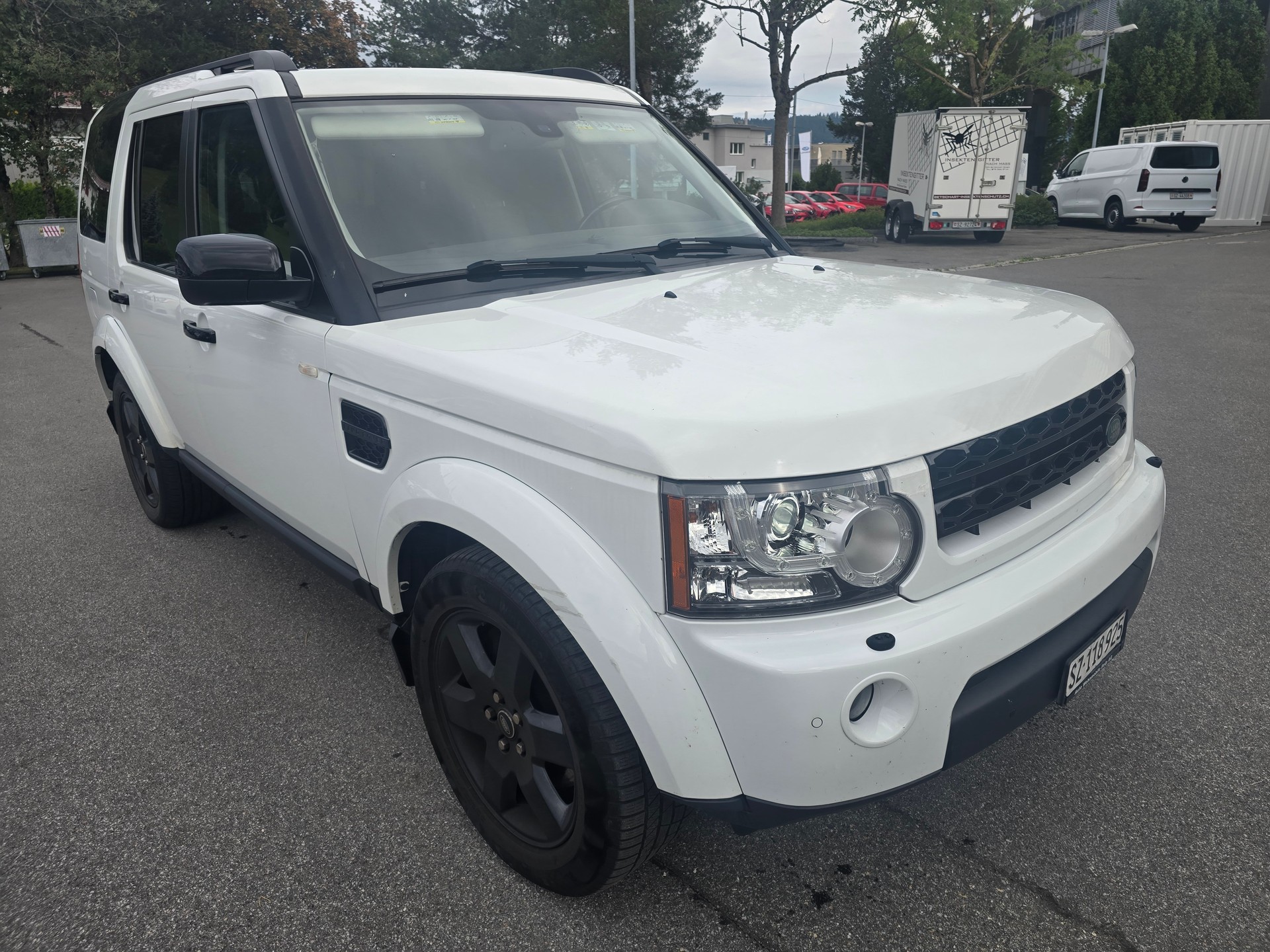 LAND ROVER Discovery 3.0 TDV6 SE Automatic-image-1