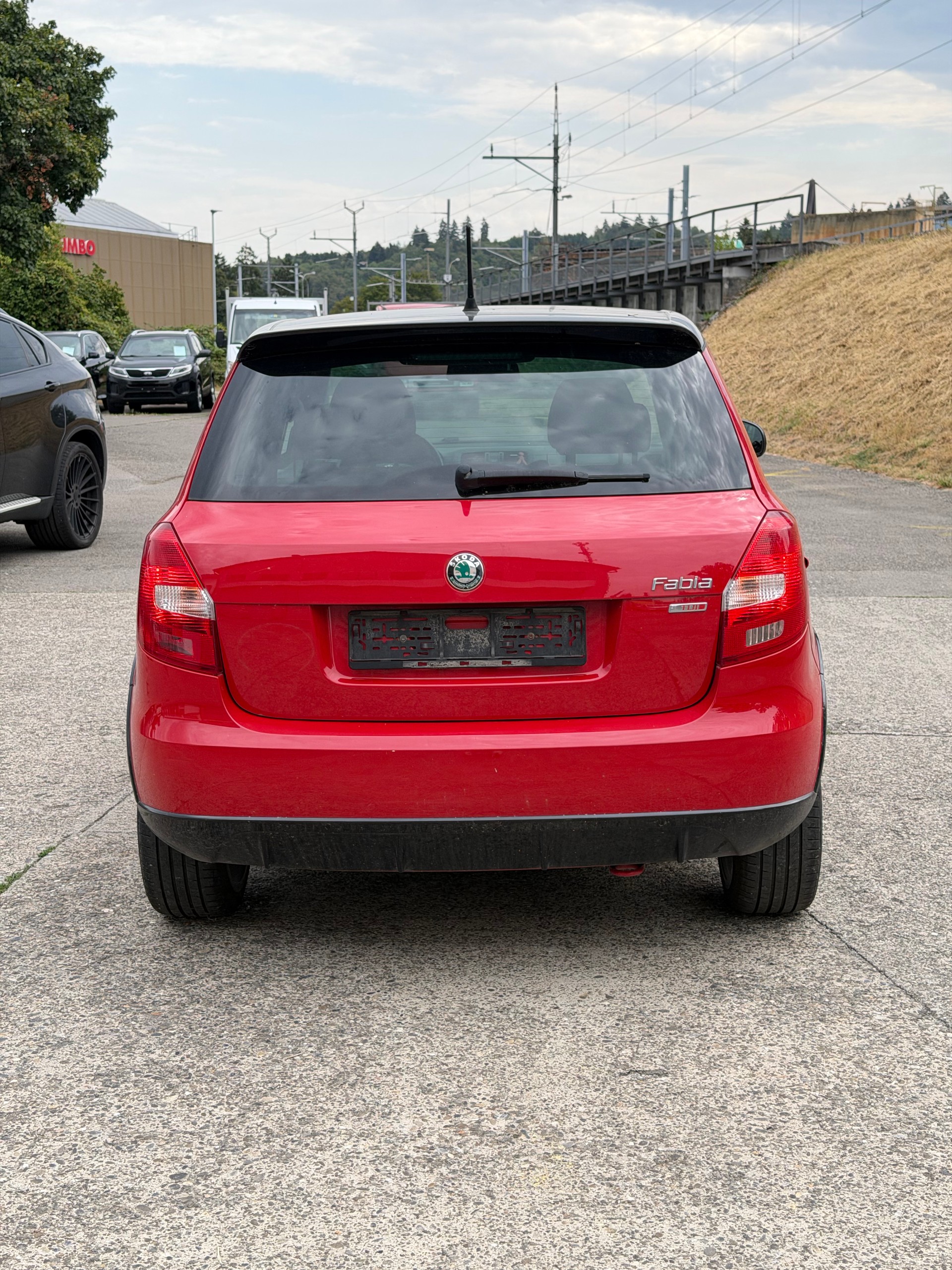 SKODA Fabia 1.6 TDI Monte Carlo-image-3