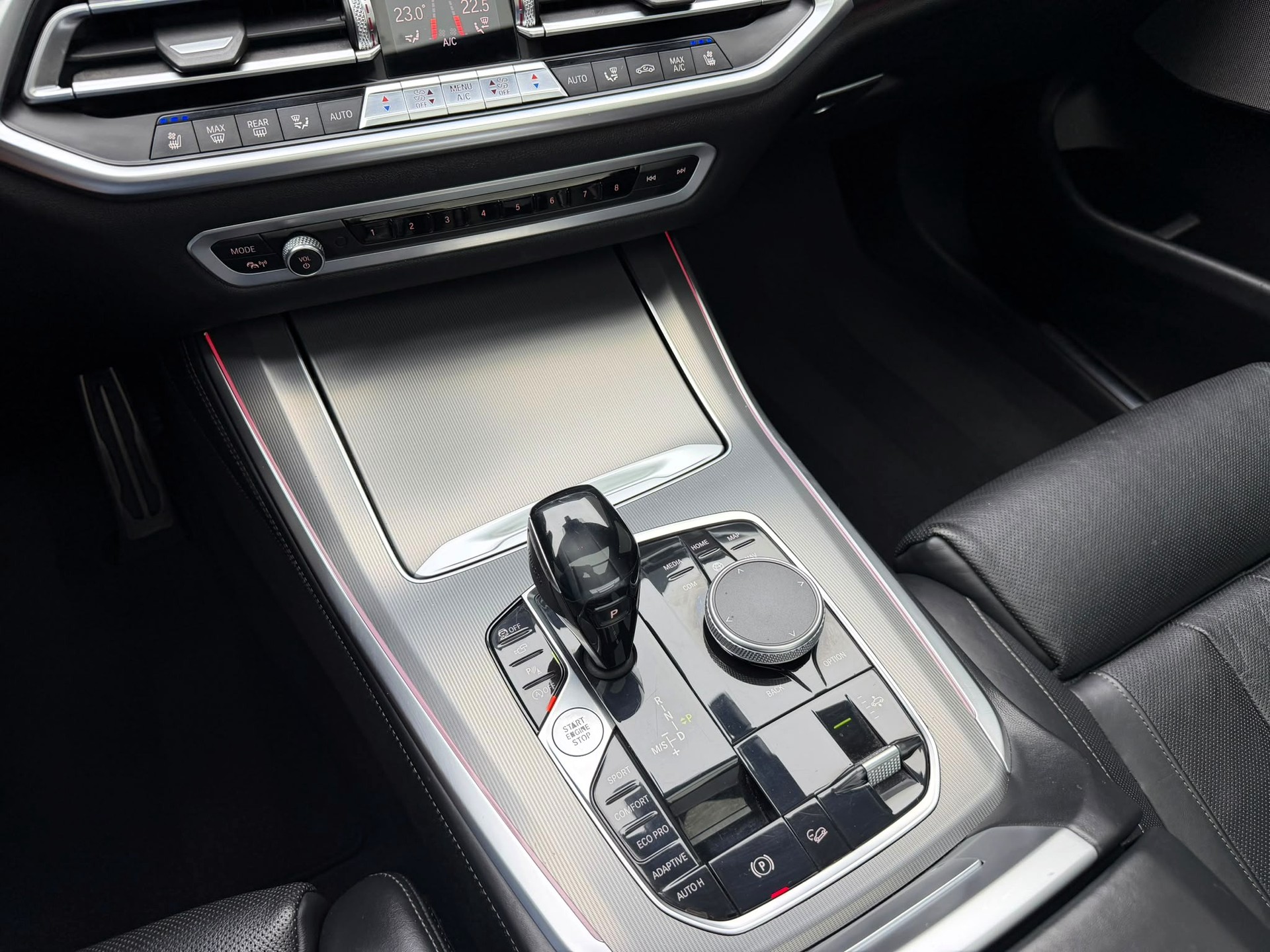 BMW X5 xDrive 40i Steptronic-image-16