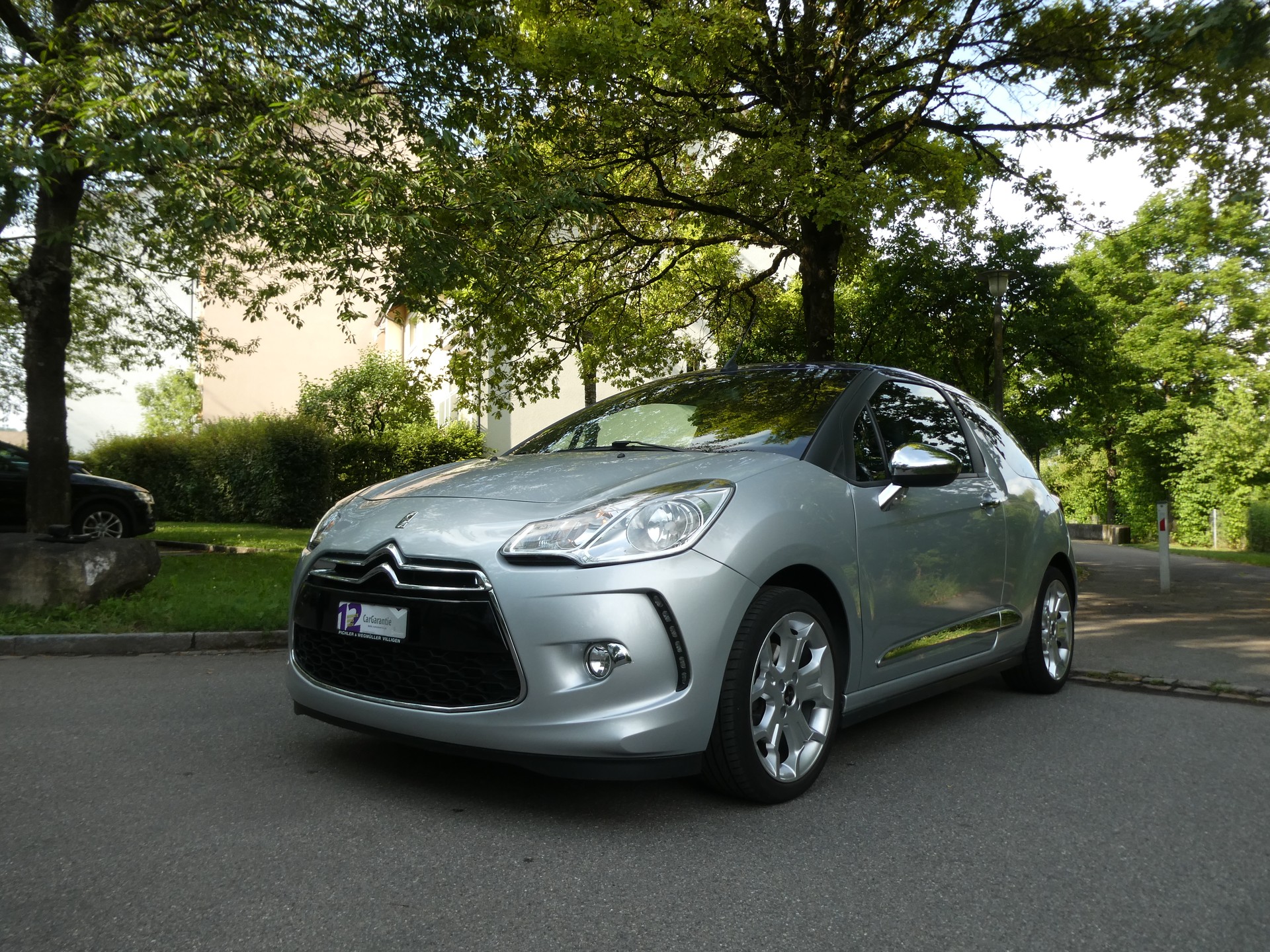 DS AUTOMOBILES DS3 Cabrio 1.6 THP Sport Chic-image-1