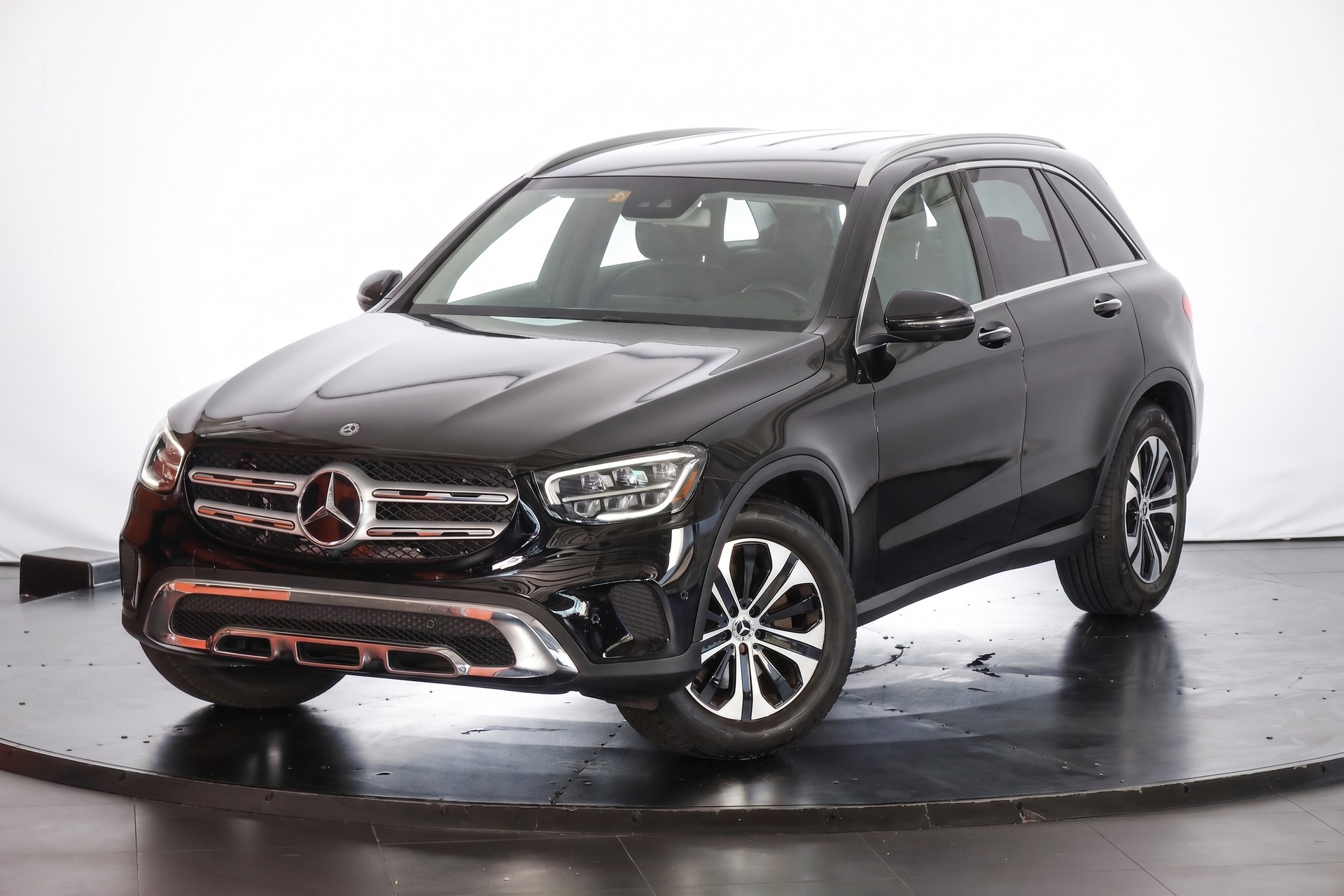 MERCEDES-BENZ GLC 200 4Matic 9G-Tronic-image-5
