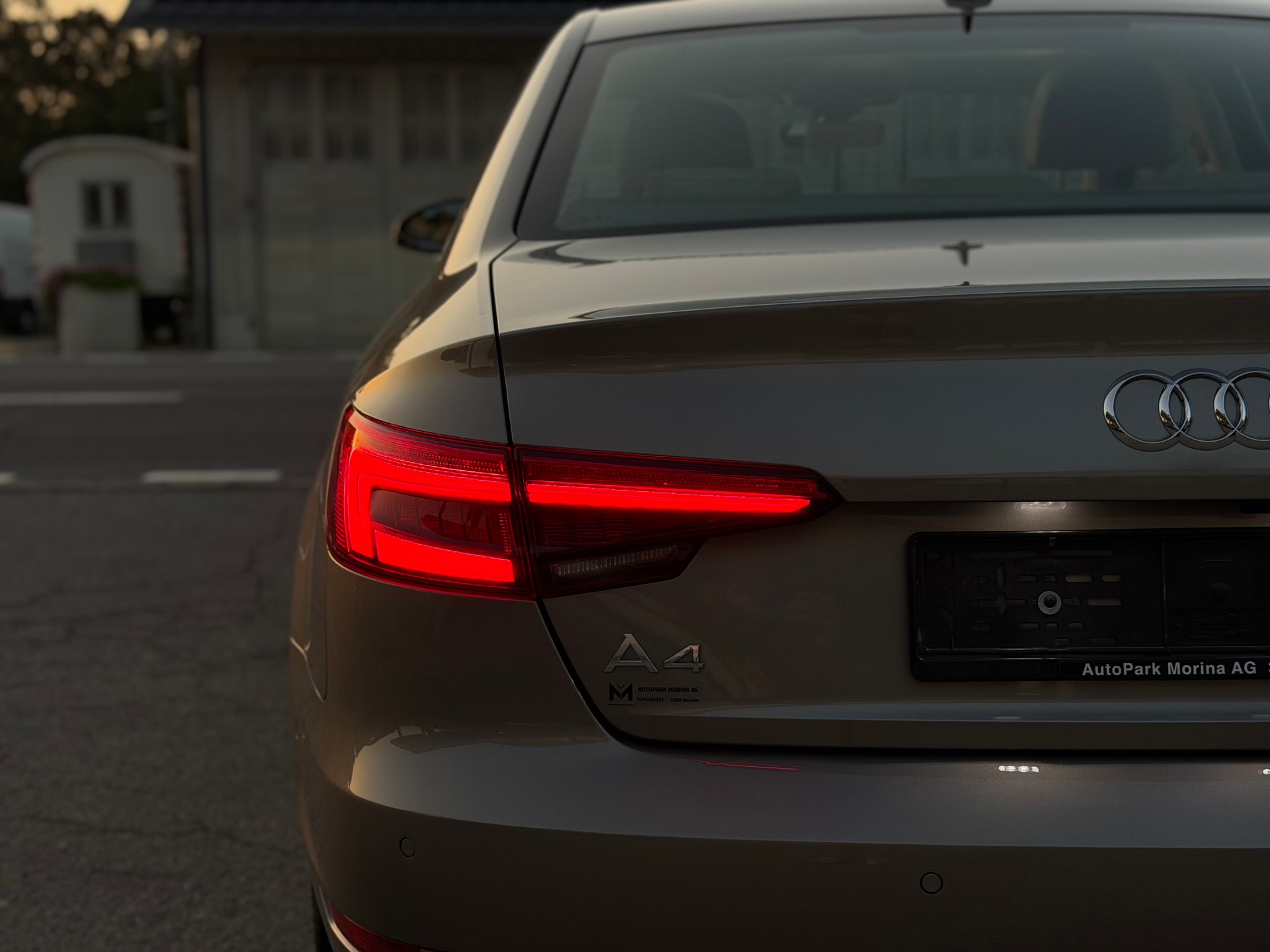 AUDI A4 Limousine 2.0 TFSI quattro S-tronic-image-7