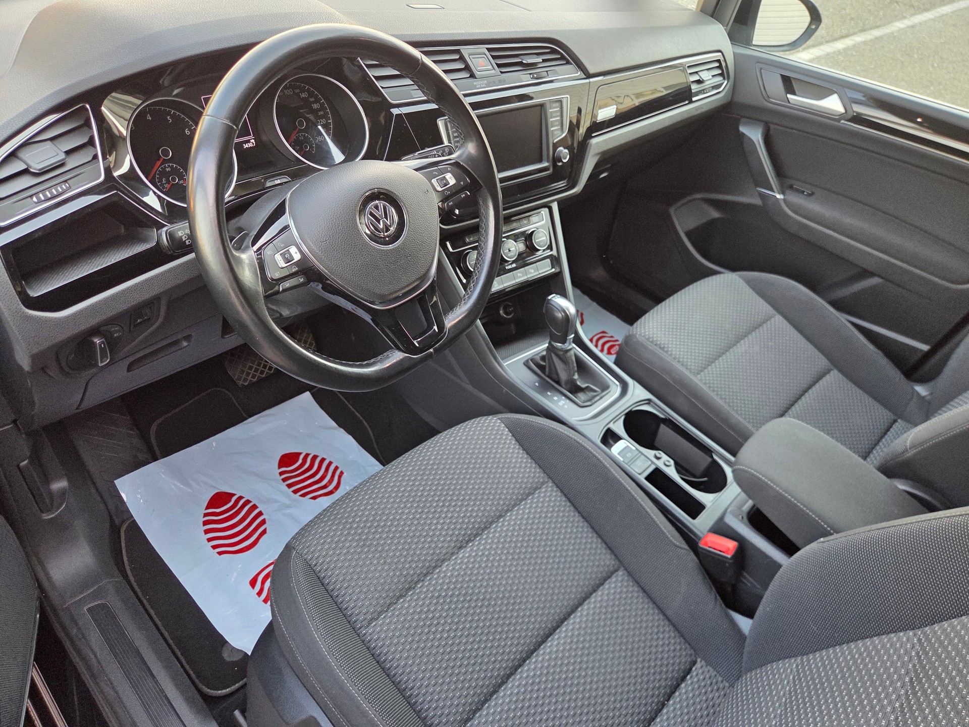 VW Touran 1.4 TSI / 7-Plätzer / Trendline DSG-image-5