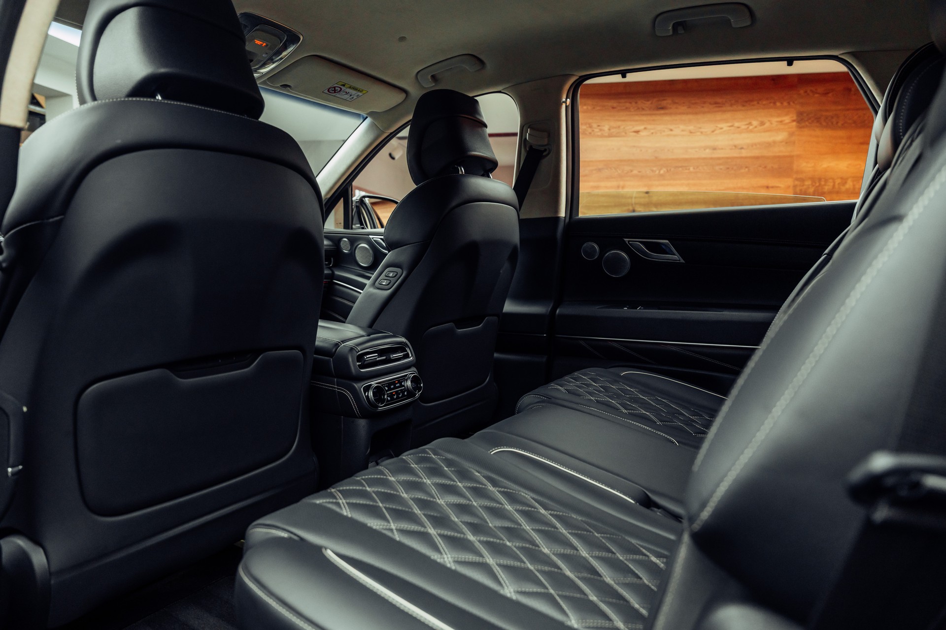 GENESIS GV80 2.5 TGDI Luxus 7 Seater AT8 AWD-image-7