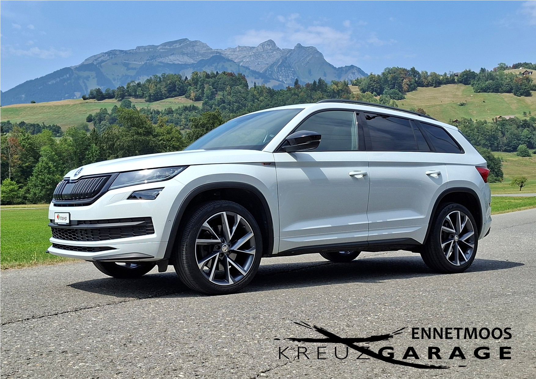 SKODA Kodiaq 2.0 TSI 4x4 Sport Line *8-fach bereift+AHK+Panodach*-image-1