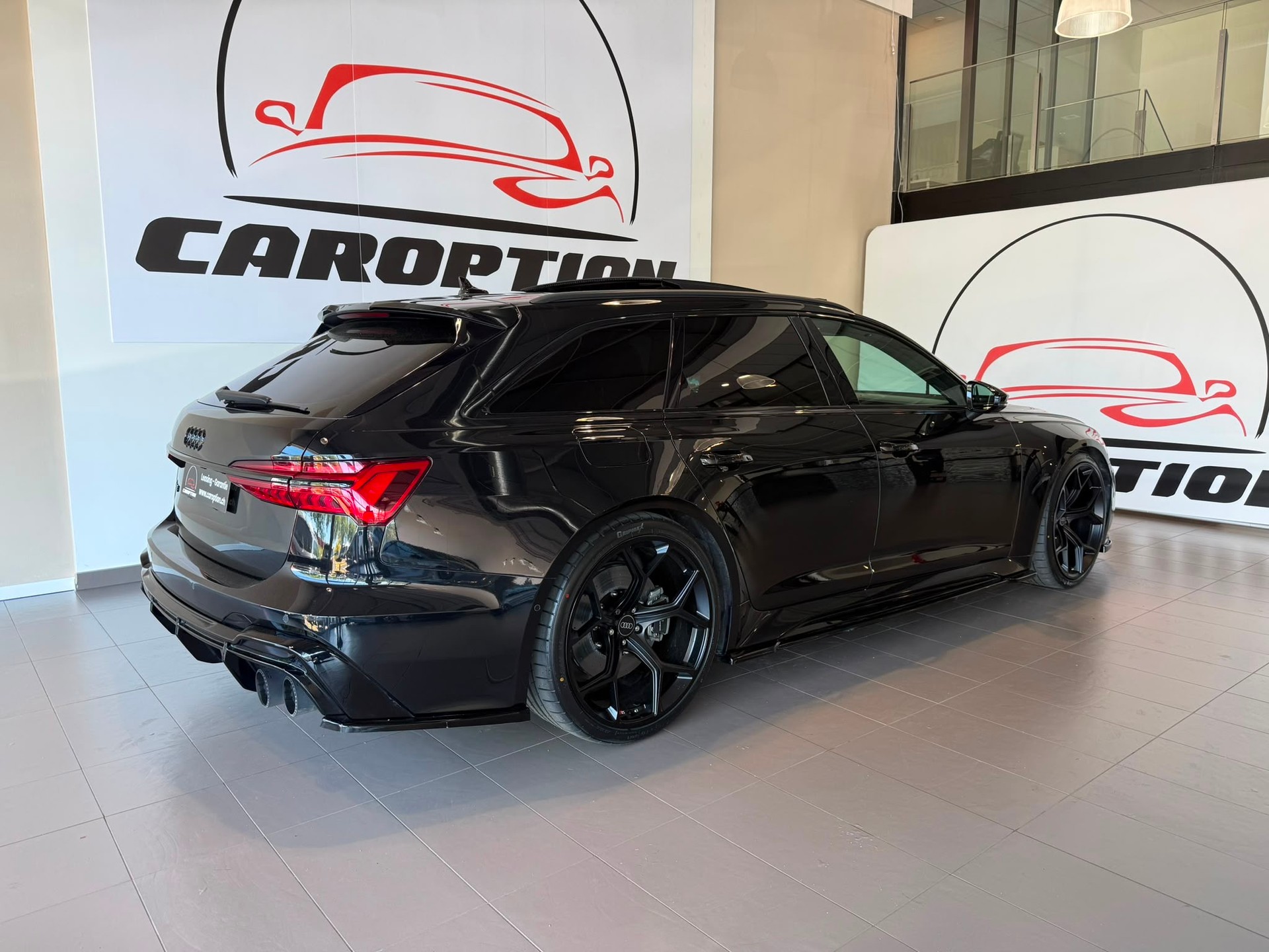 AUDI RS6 Avant 4.0 TFSI V8 quattro-image-9