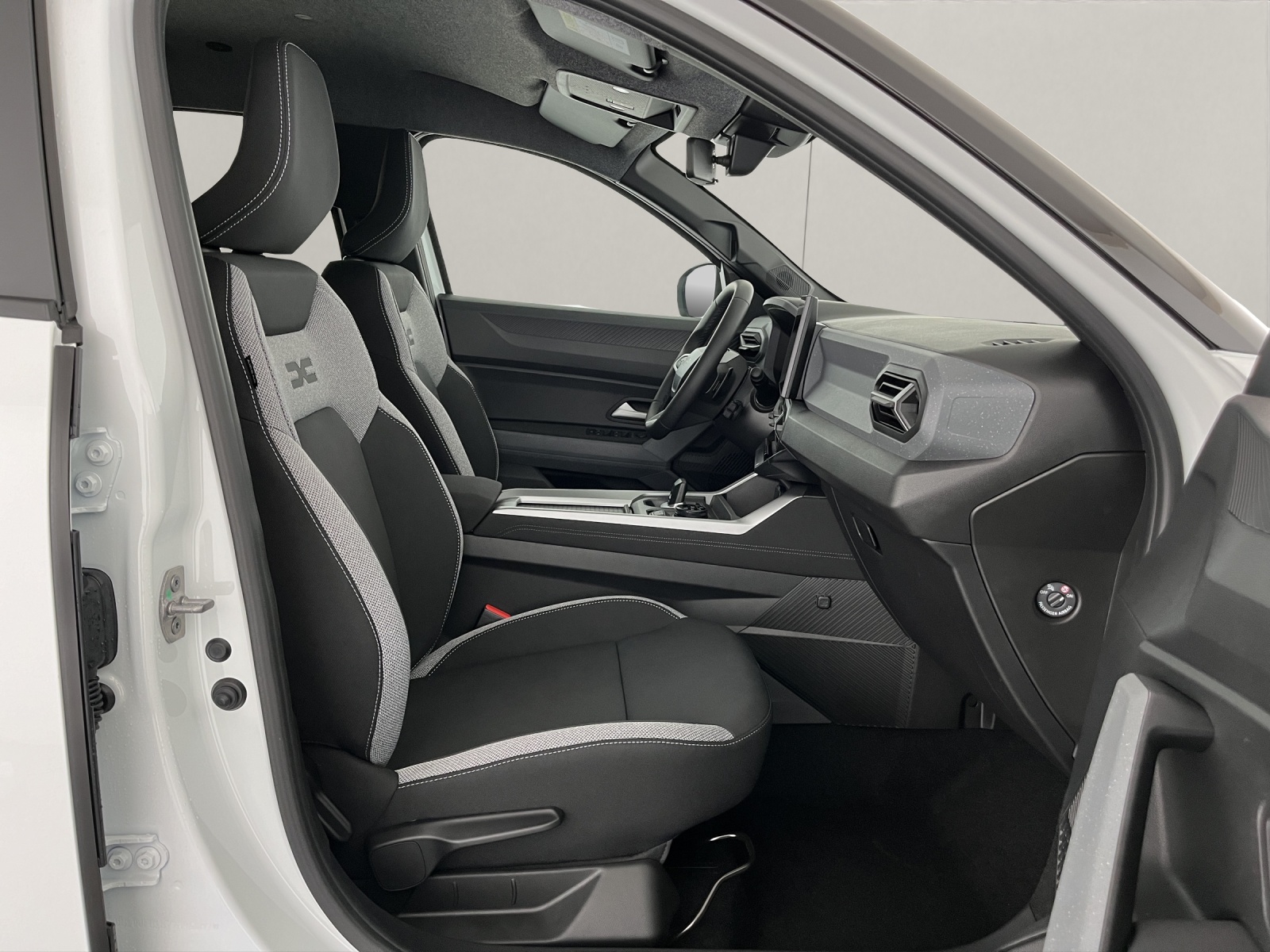DACIA Bigster 1.2 Hybrid Journey 4WD-image-15