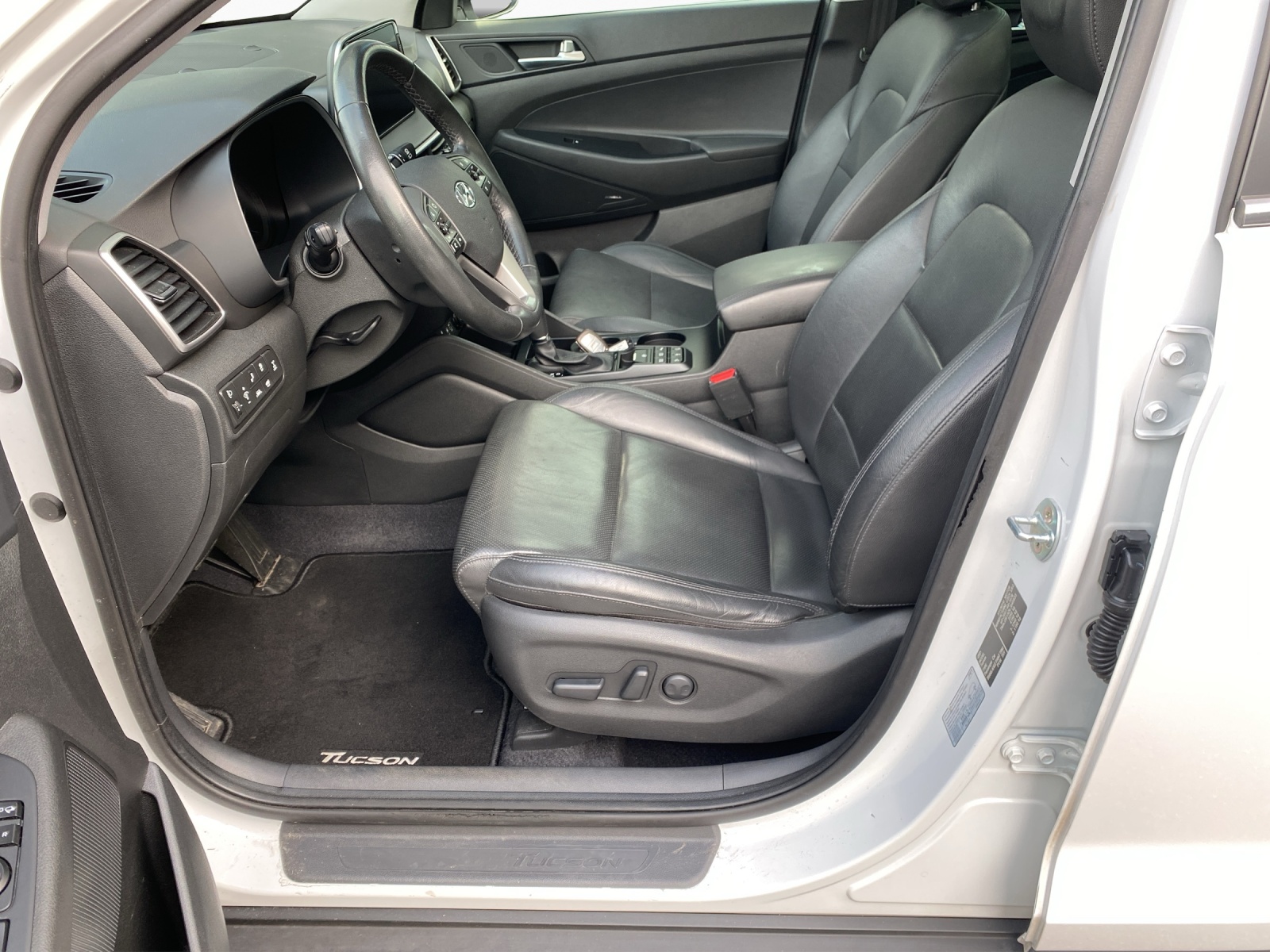 HYUNDAI Tucson 2.0 CRDi 185 Vertex 4WD-image-9