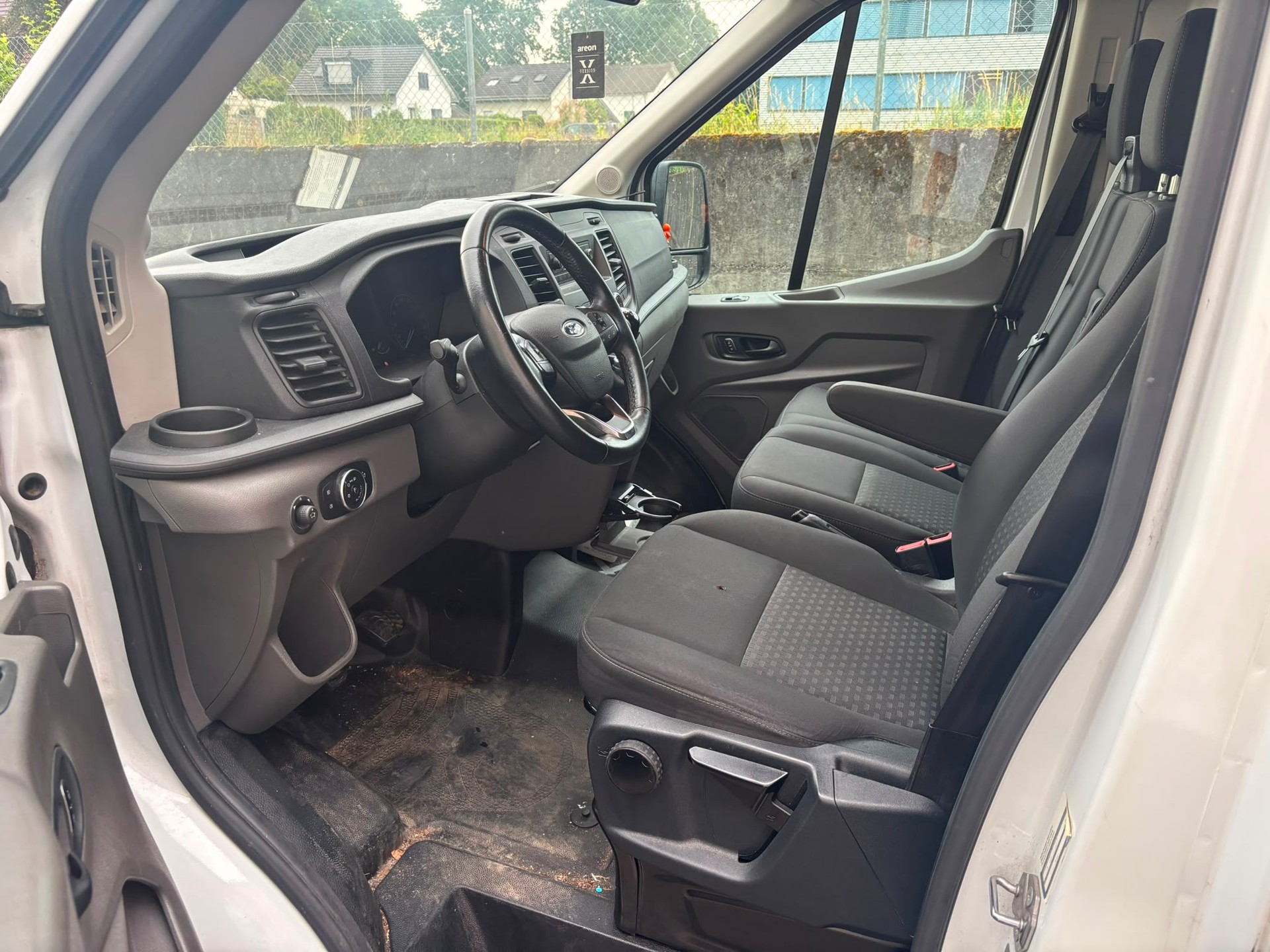 FORD Transit Van 350 L3 Trend 2.0 TDCi 130 HEV FWD-image-6