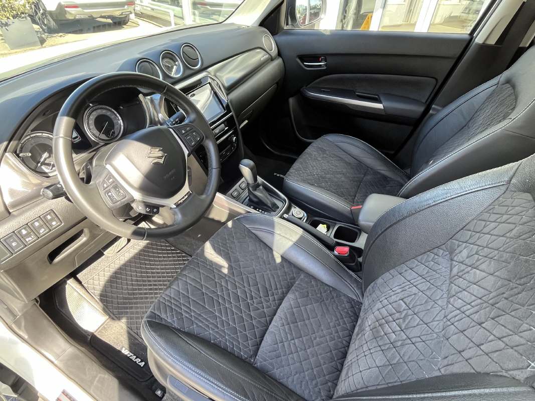 SUZUKI Vitara 1.4 T Piz Sulai Top Hybrid 4x4-image-2