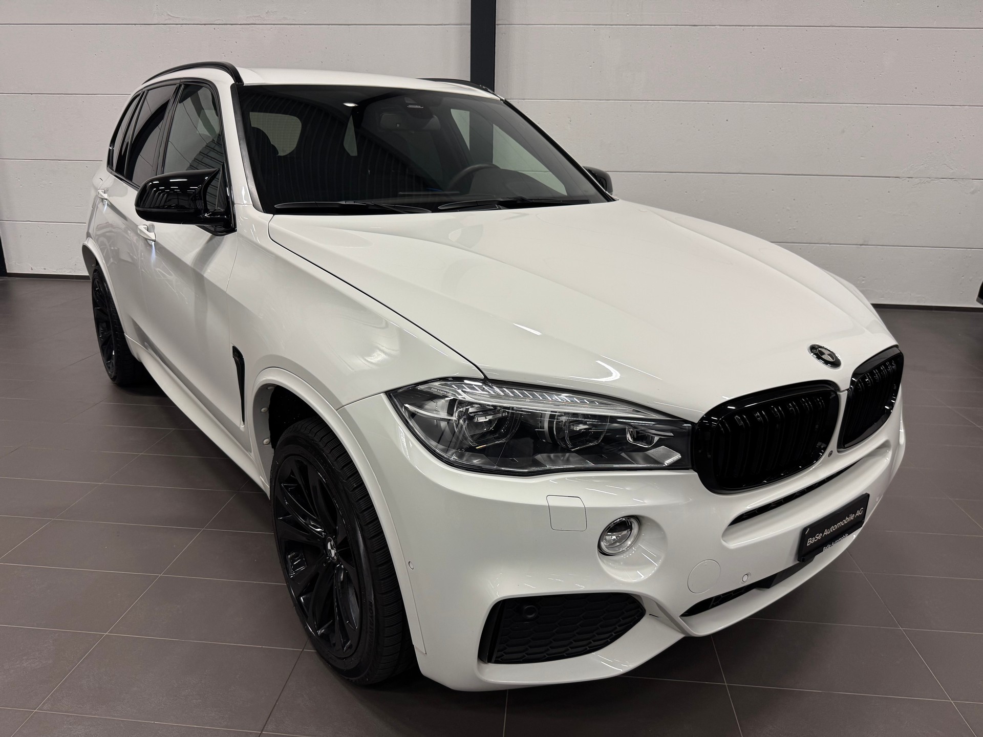 BMW X5 xDrive M50d Steptronic-image-3